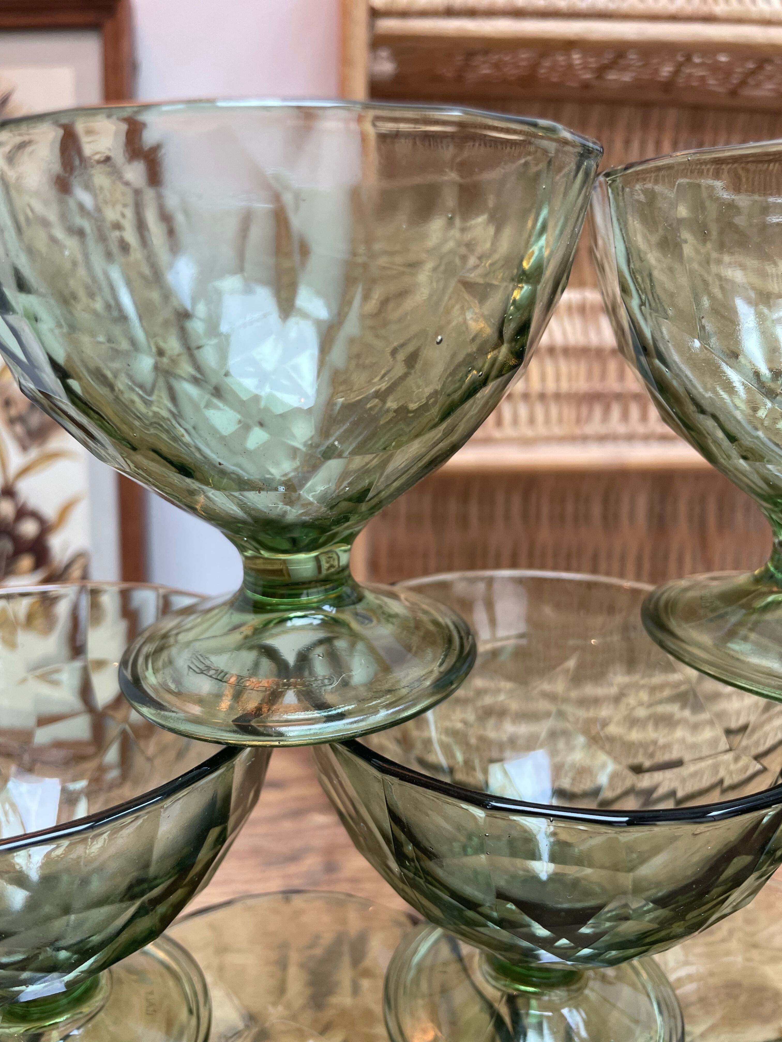 9 coupes à glace ou fruit modèle diamant Bormioli rocco
