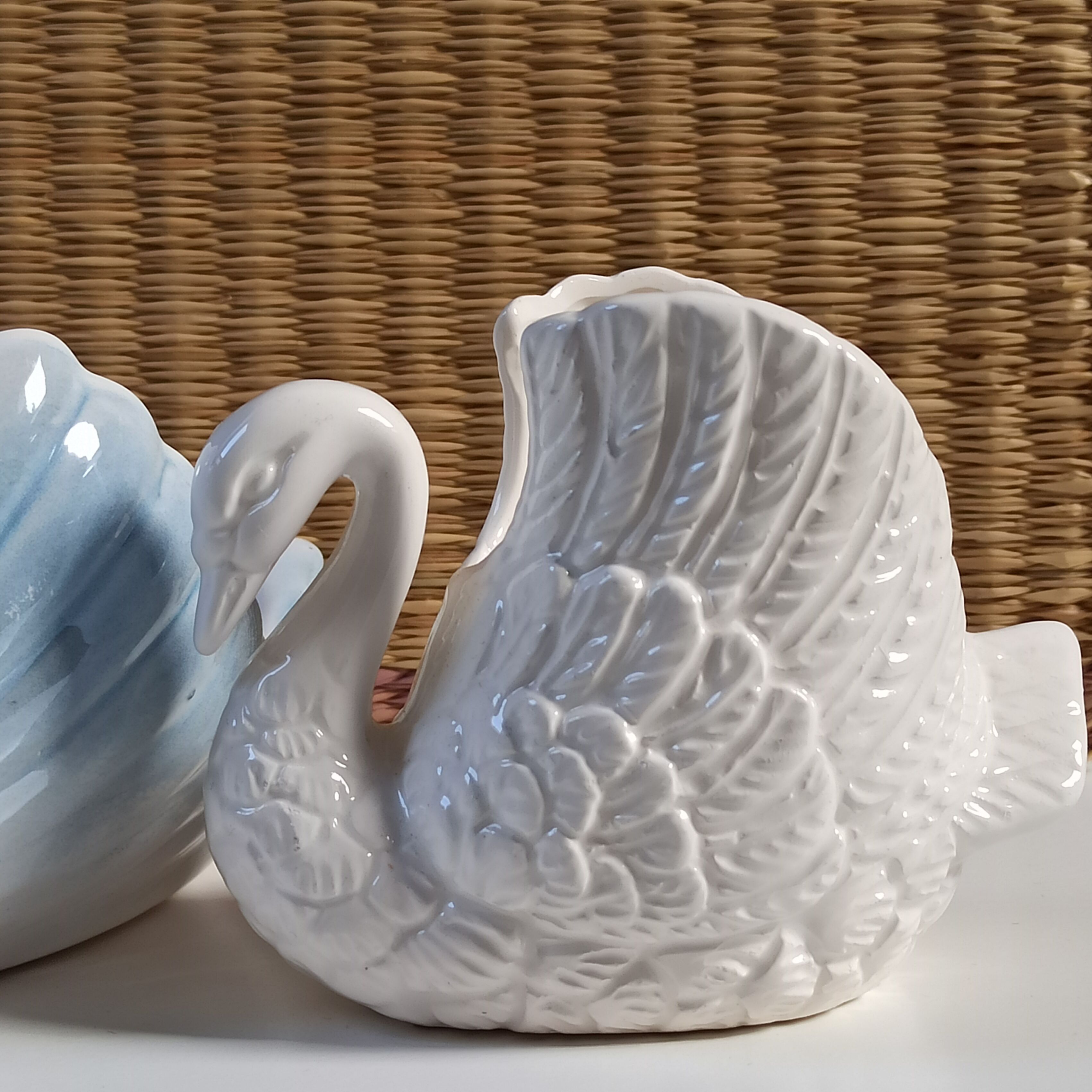 Vintage ceramic swans 80s