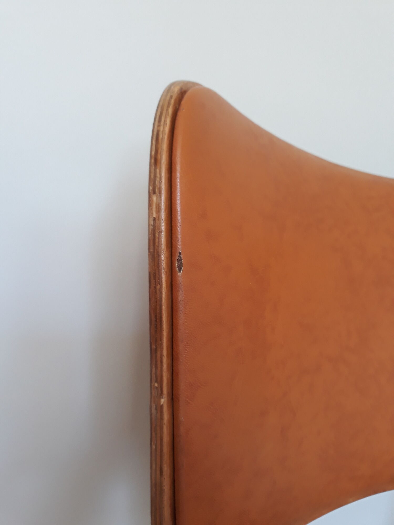 Bistro chair Baumann 1963 curved wood and skaï imitation leather caramel