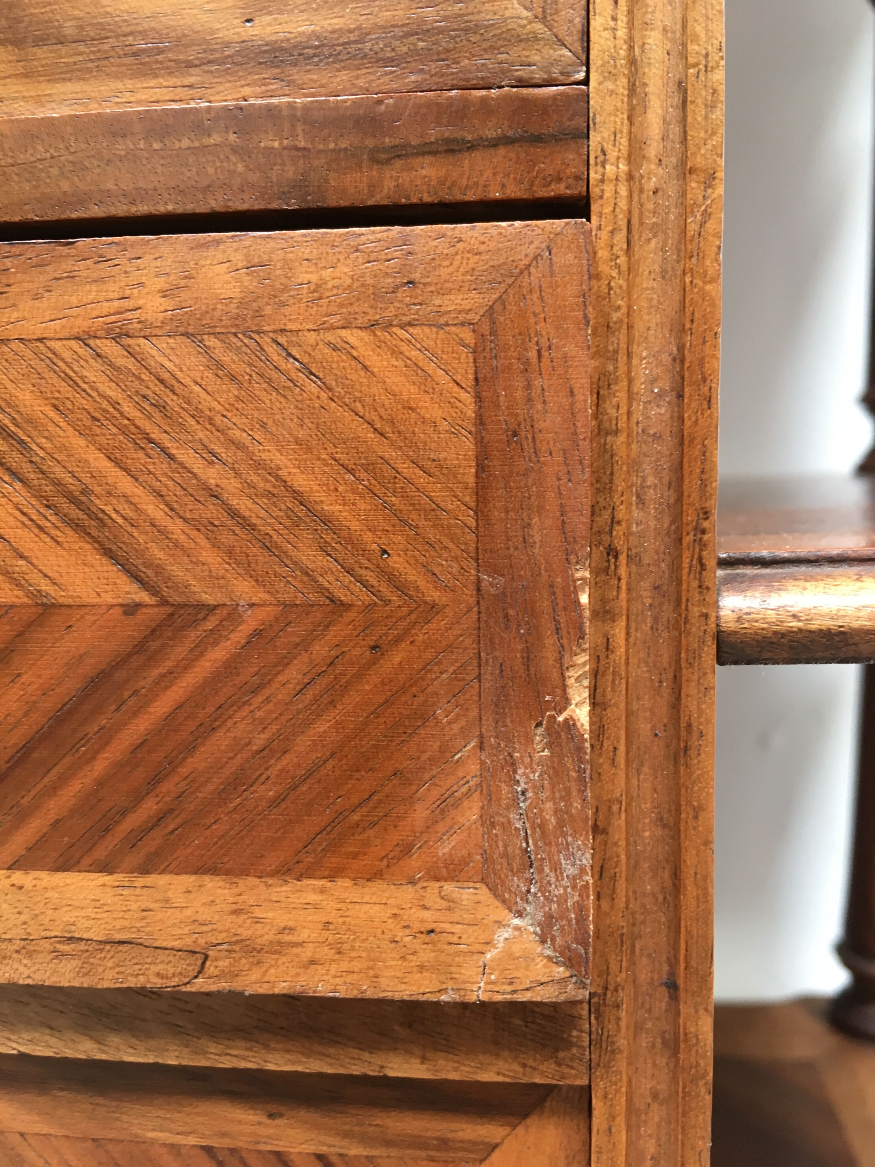 Dressing table with drawers