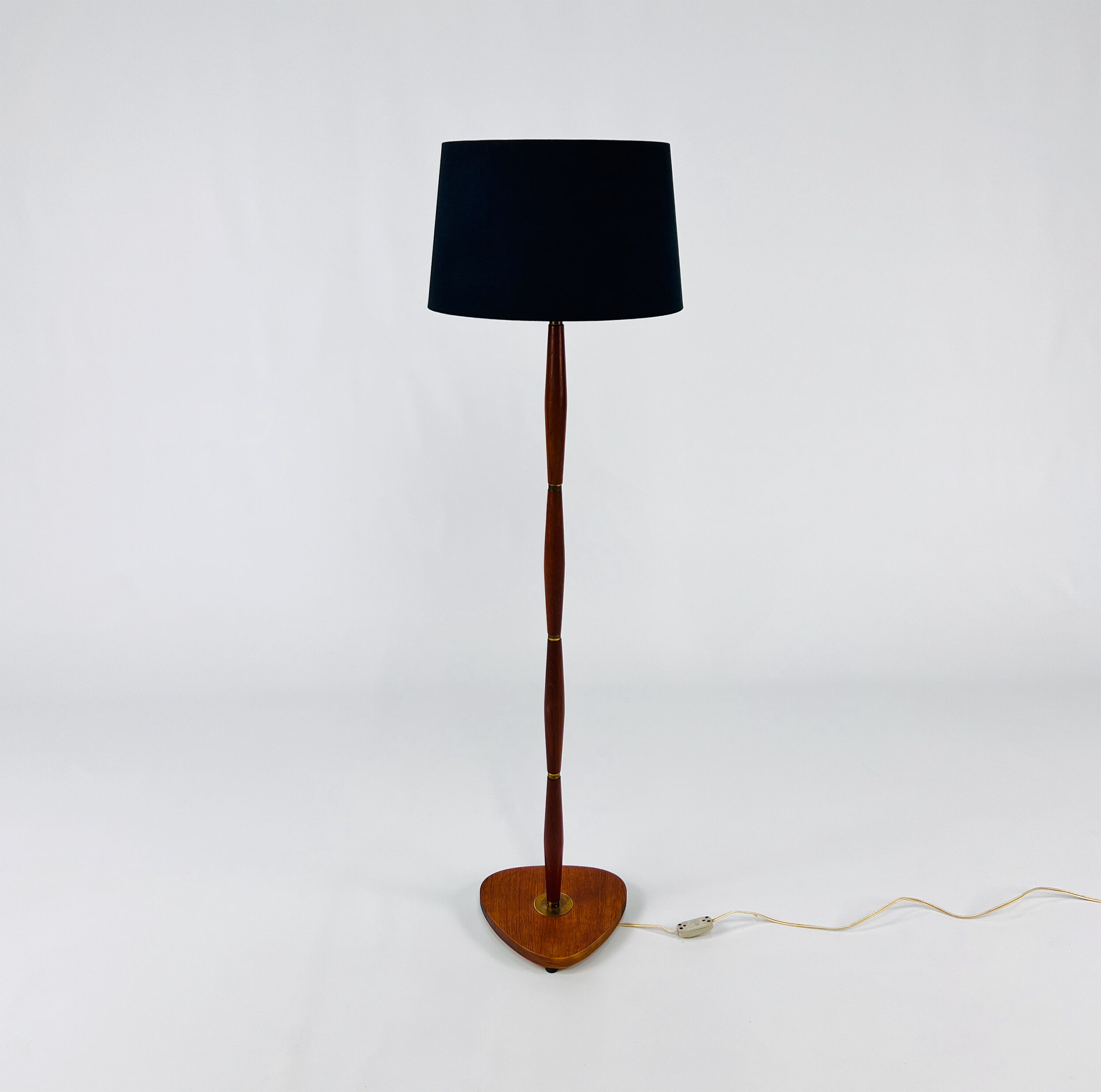 Vintage danish brass and rosewood floor lamp, 1960s.