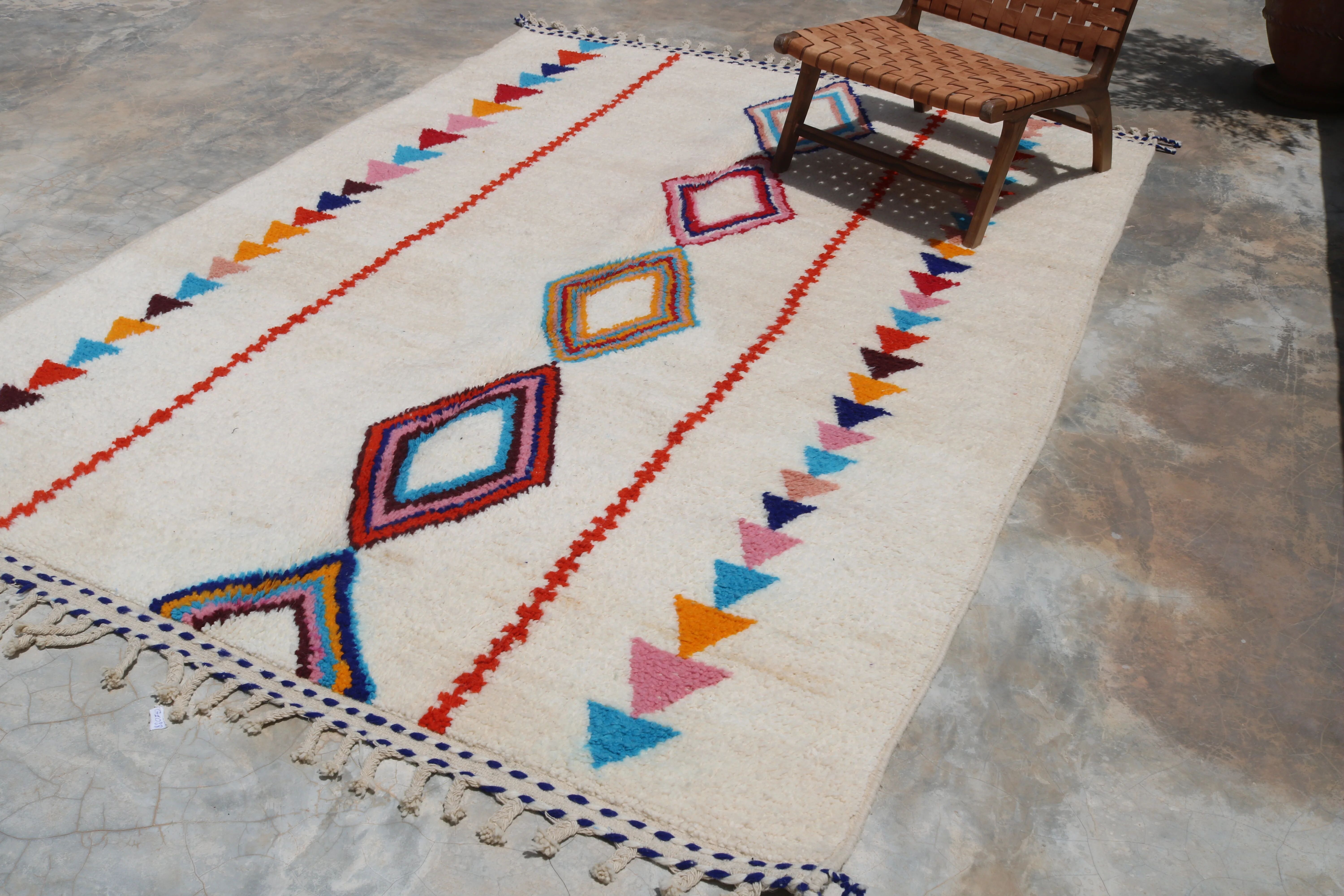 Large handmade colourful rug, 285 x 200 cm - G1028