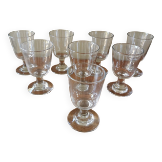 Suite of 8 vintage mouth-blown stemmed glasses