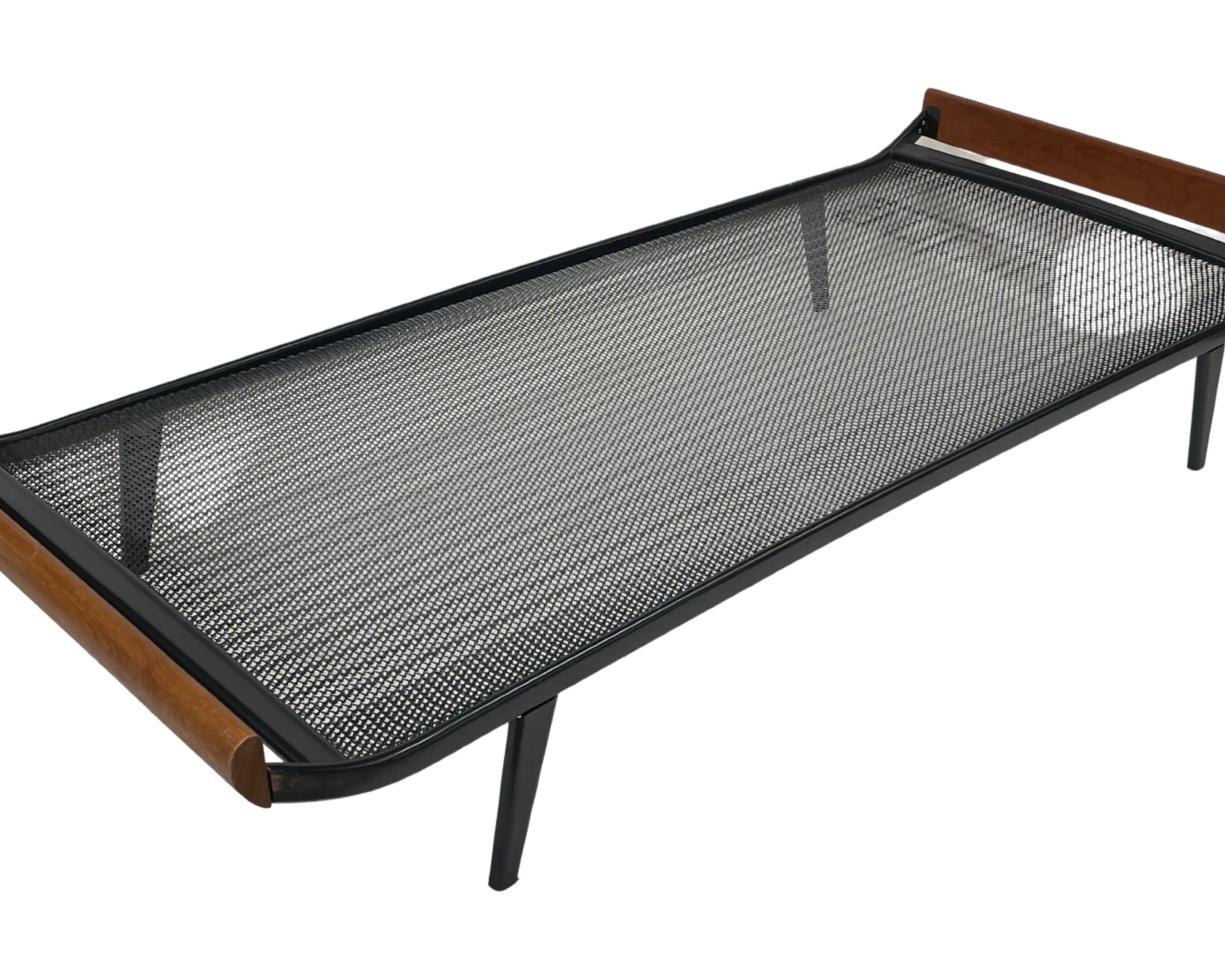 Day bed Auping Cleopatra design by Dick Cordemeyer 60