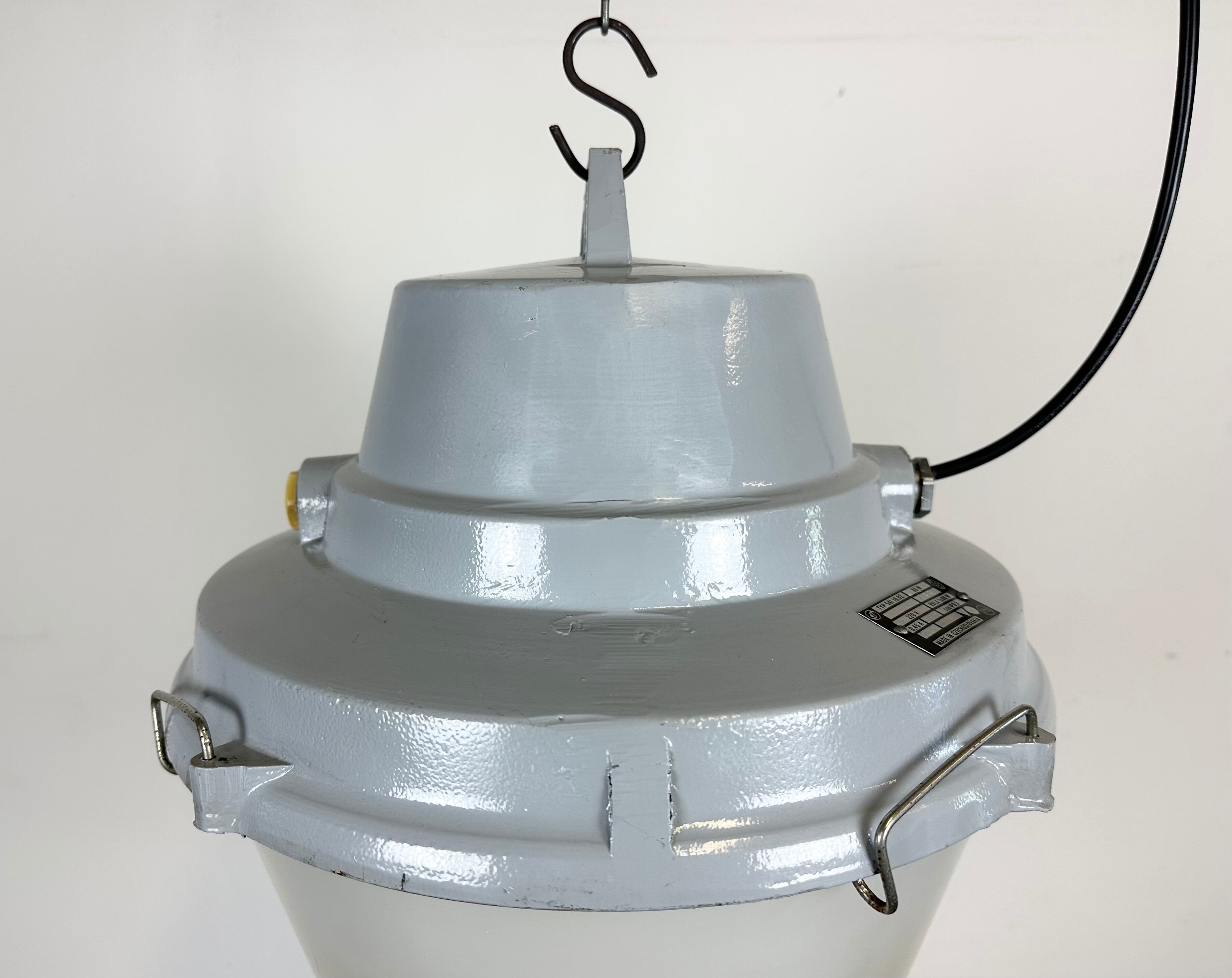 Grey Industrial Cast Aluminium Pendant Lamp, 1980s