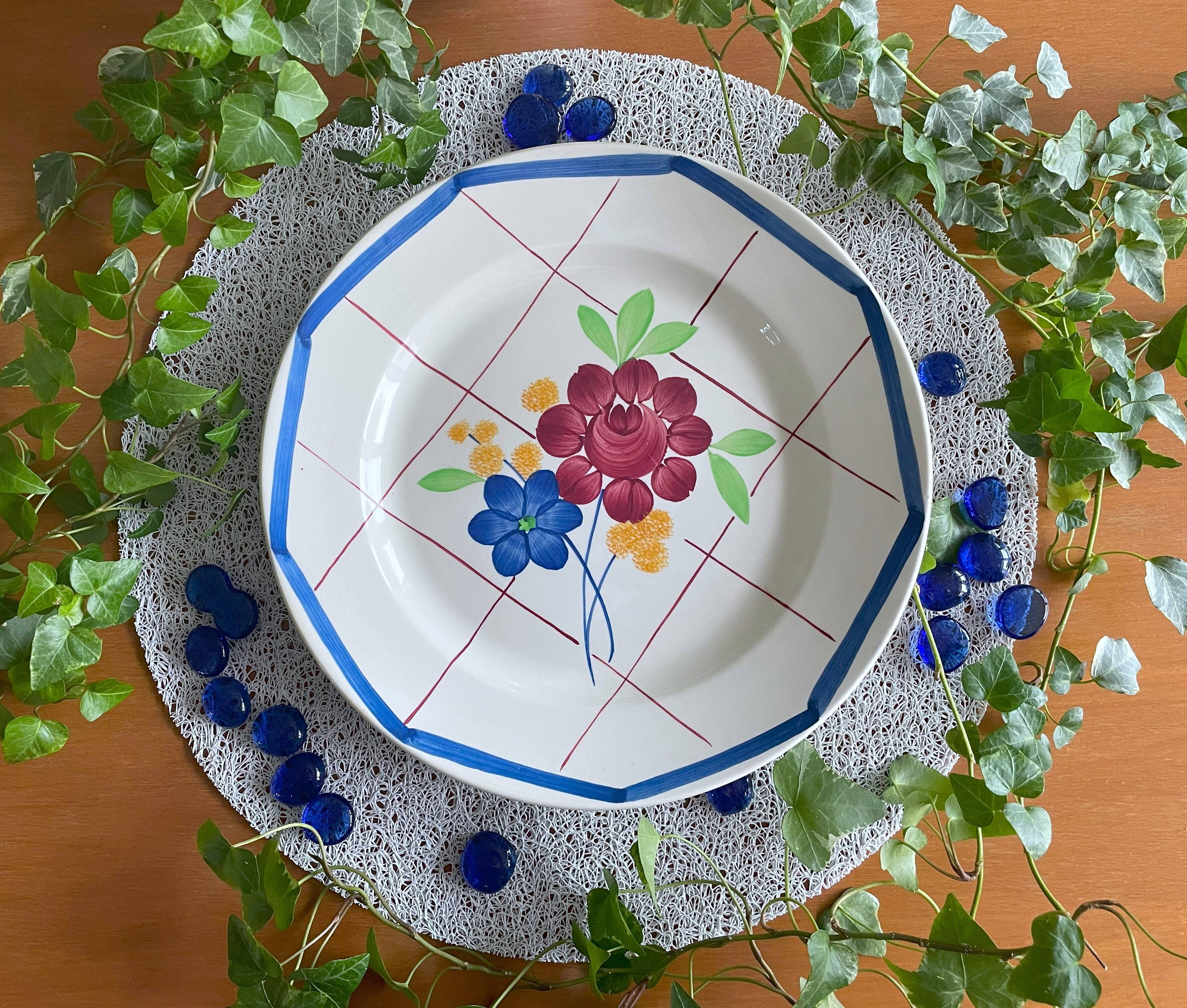 Antique serving dish in Gien earthenware