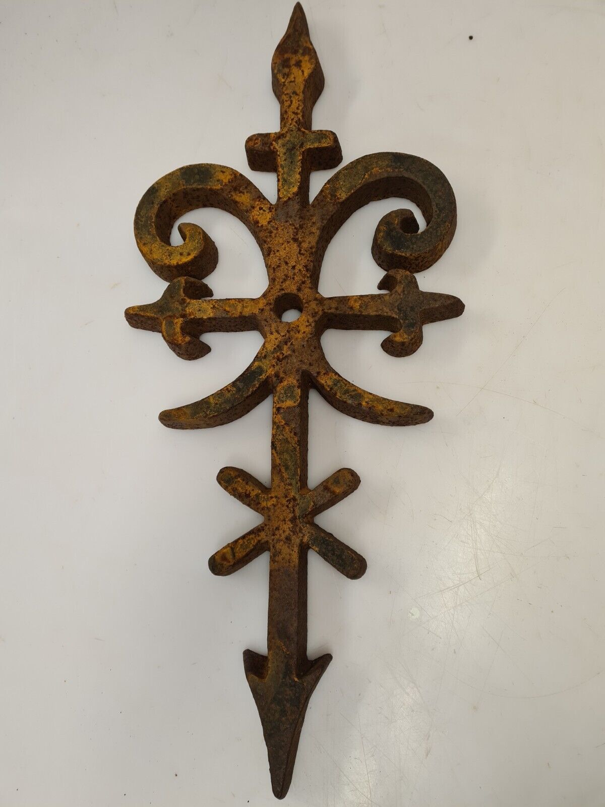 Cast iron anchor