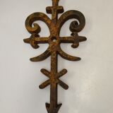 Cast iron anchor