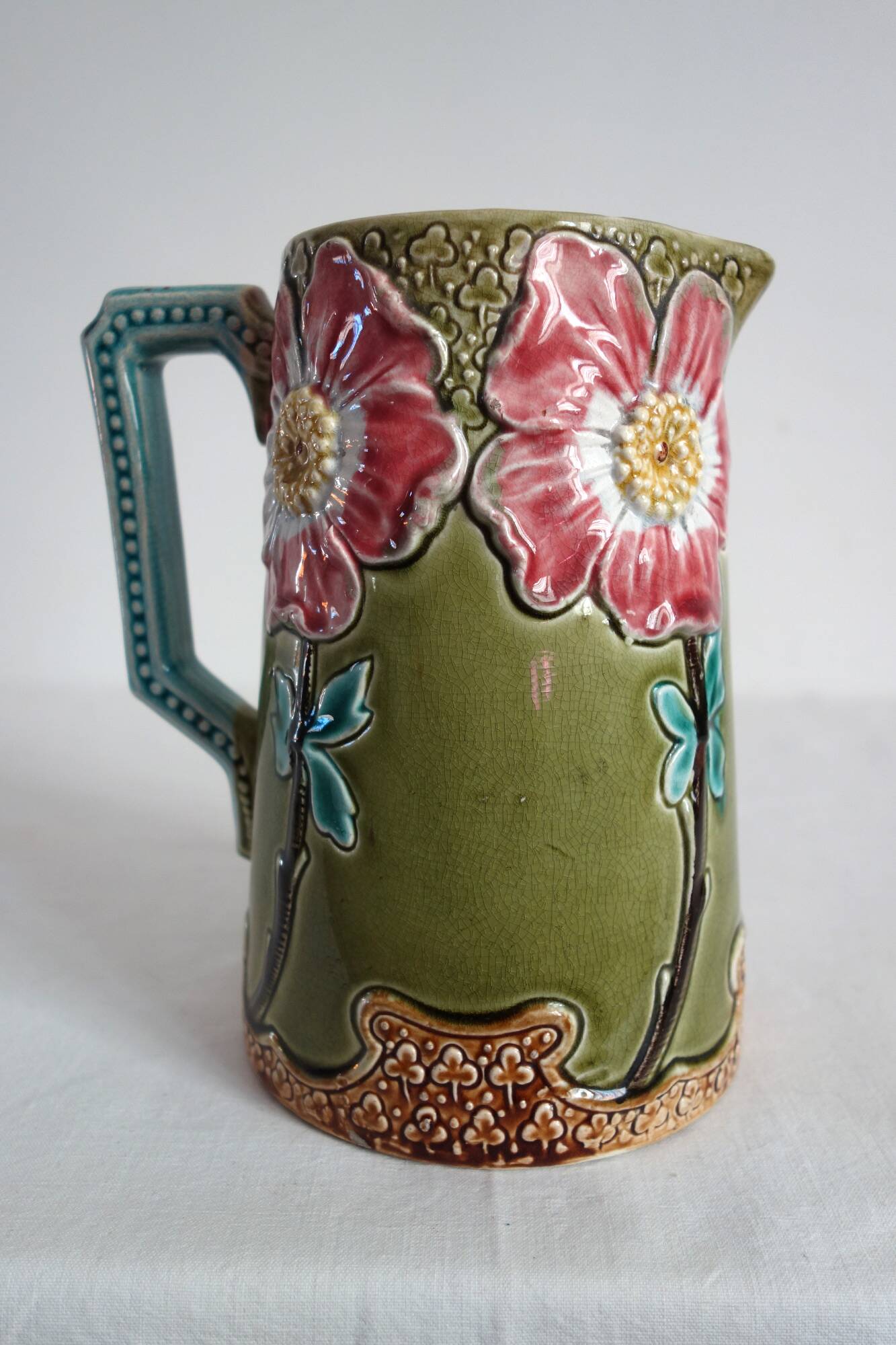 Art Nouveau slip pitcher Gustave de Bruyn 1900