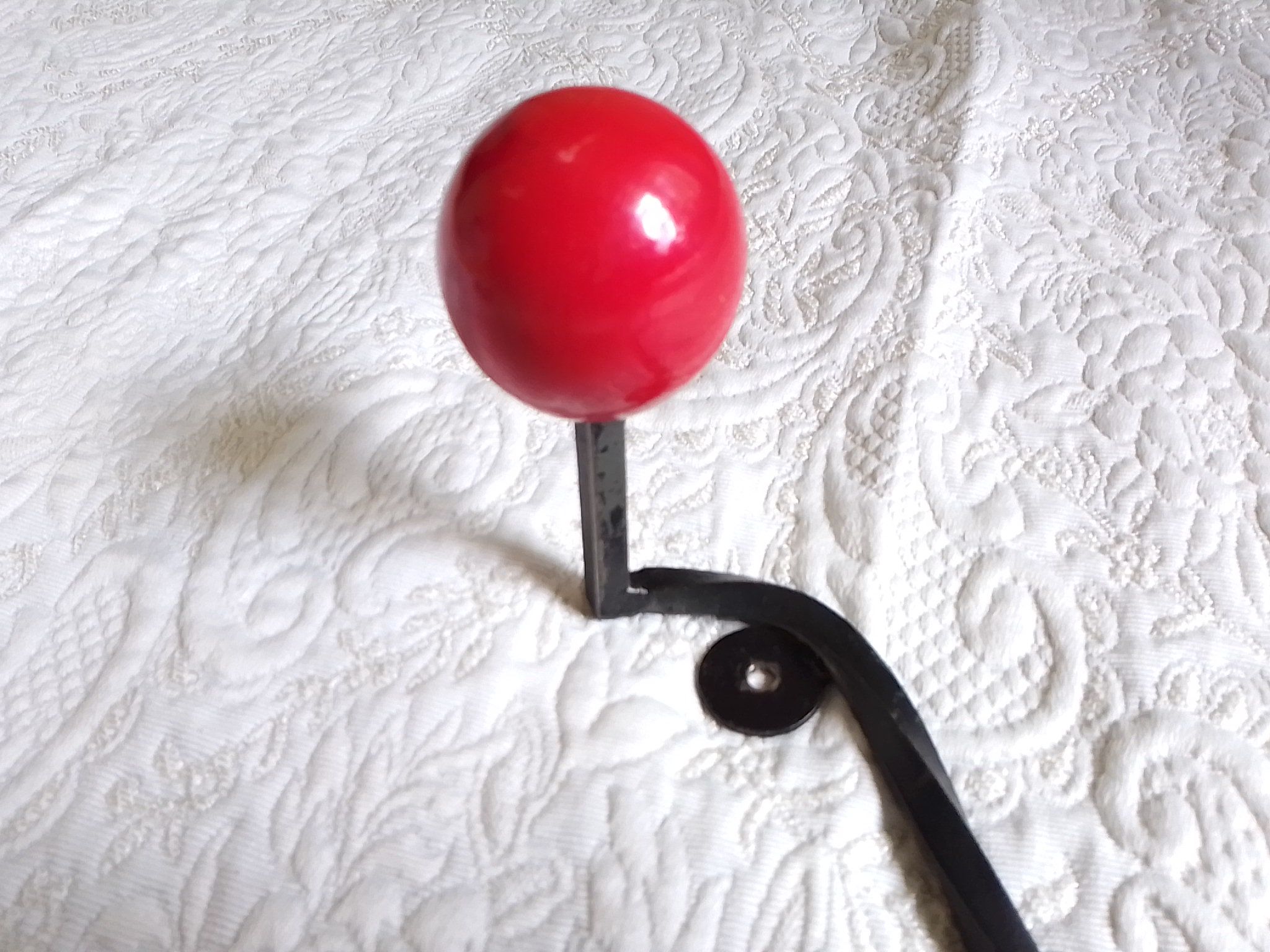 Vintage hook 2 hooks and 2 individual hooks in black metal and tricolor wood