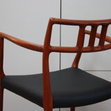 Vintage armchair in teak and black leather - Model 64 - Möller - Denmark '60's