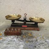 Balance Roberval avec poids