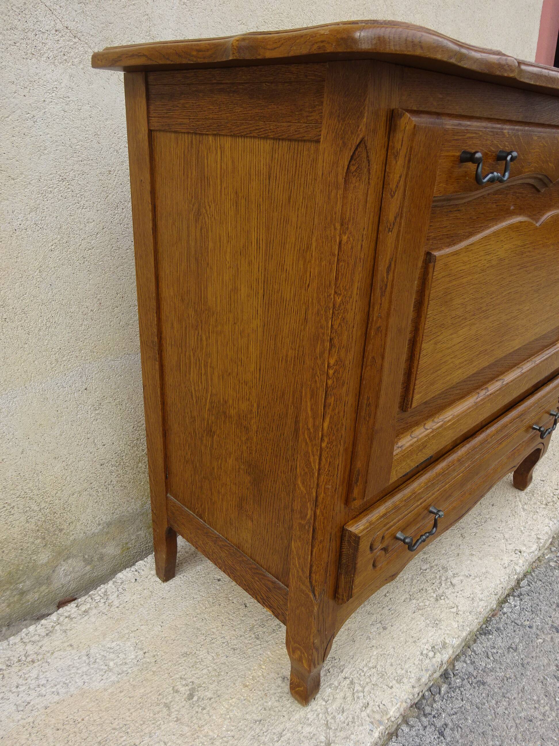 Small oak buffet in Louis XV style