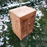 Old fir closet