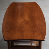 Table basse 'Planche de surf' en bois de teck avec étagère à magazines, design hollandais, années 1960