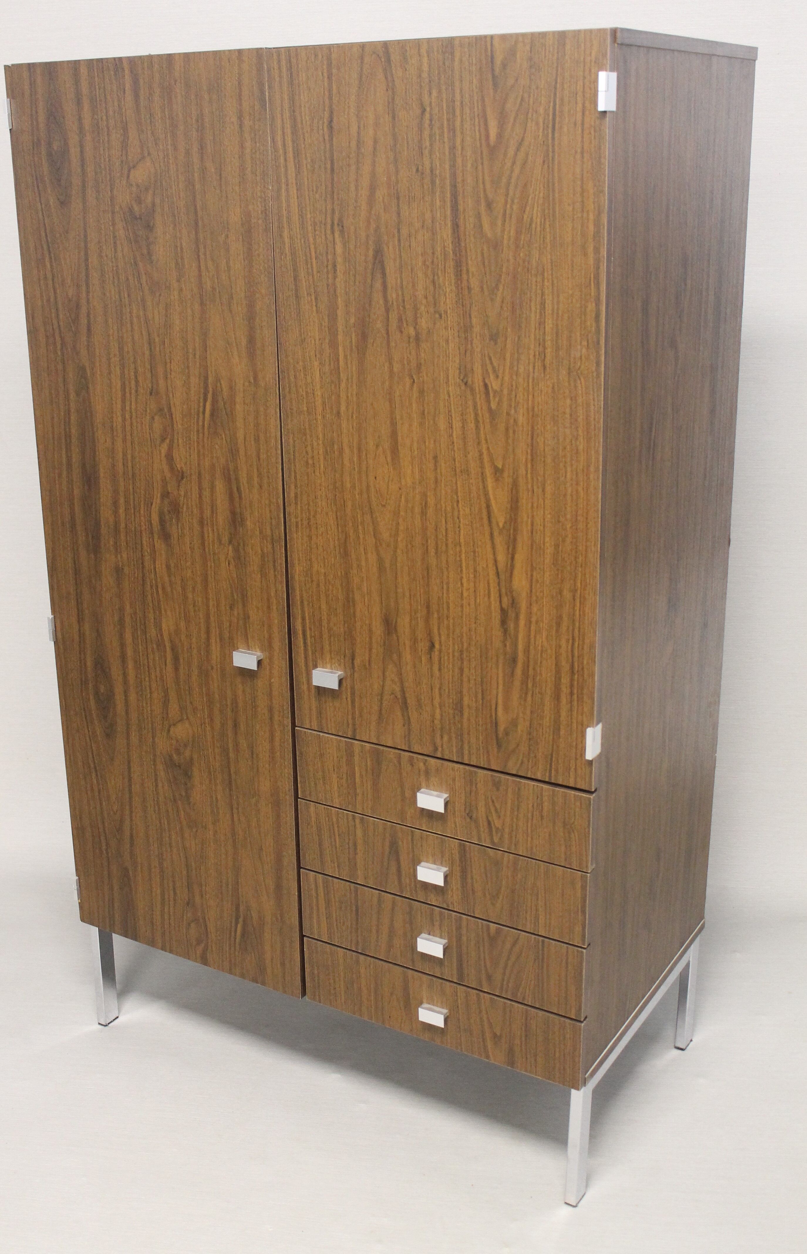 Penderie "1215b" by Pierre Guariche for Meurop