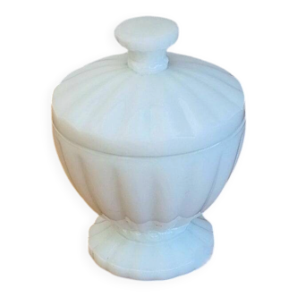 Vintage opaline glass bonbonnière with lid