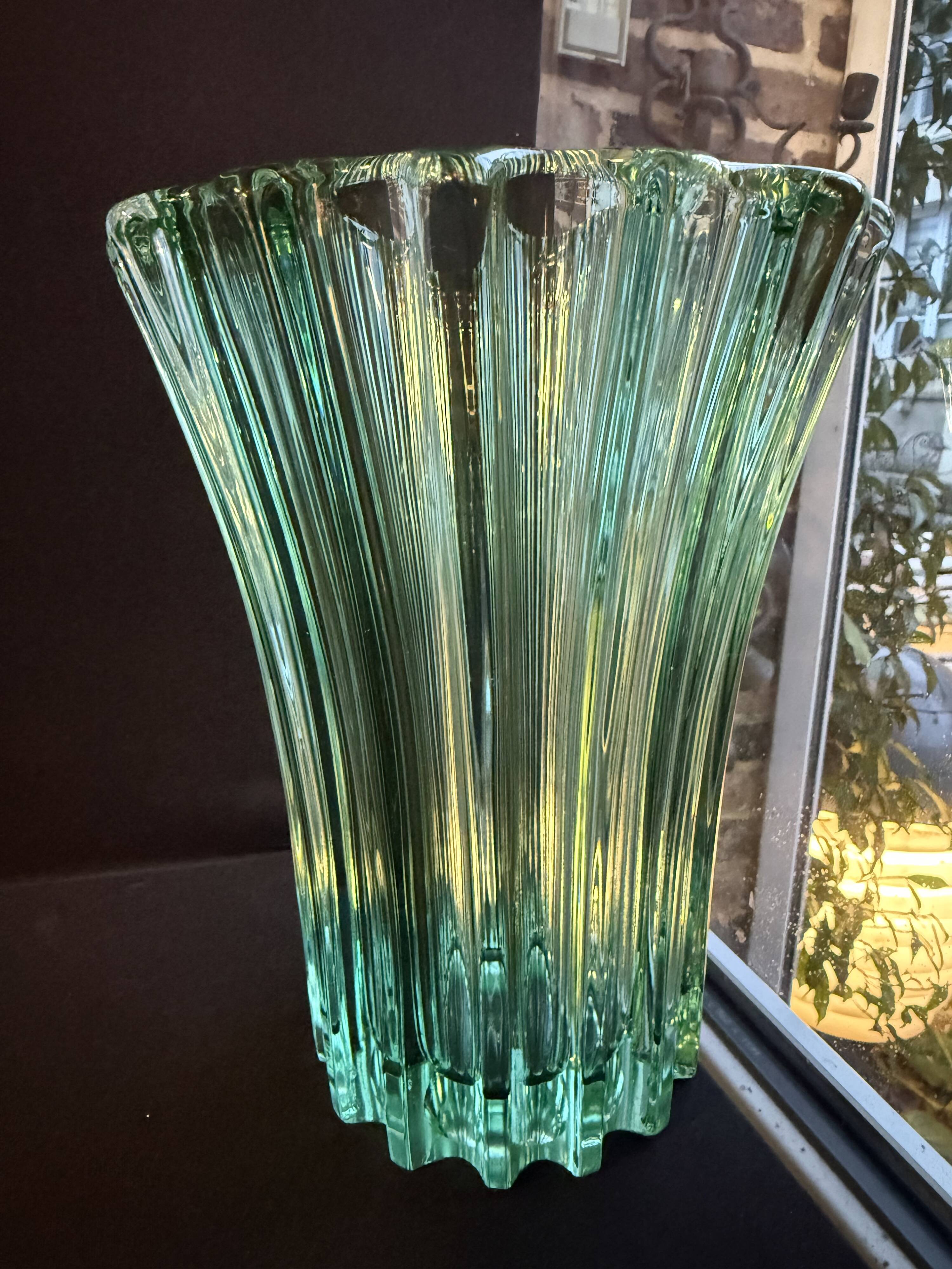 Large green Art Deco vase – Pierre d'Avesn