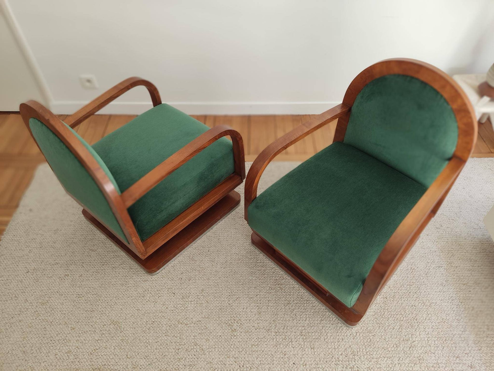 Pair of art deco armchairs - green mohair velvet