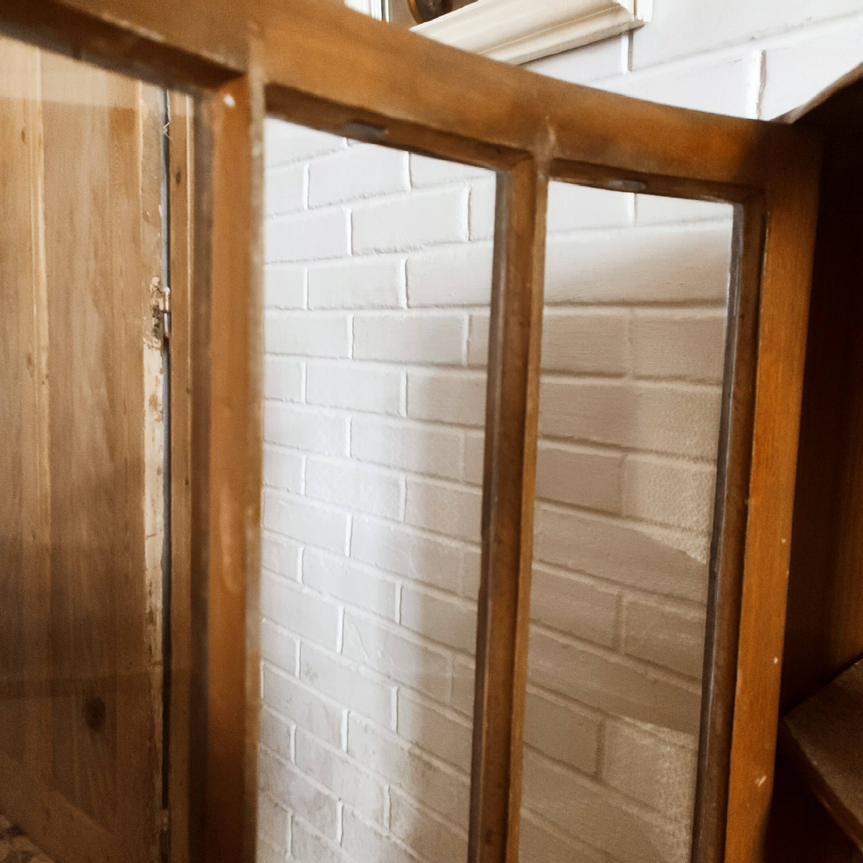 Vitrine art deco en noyer