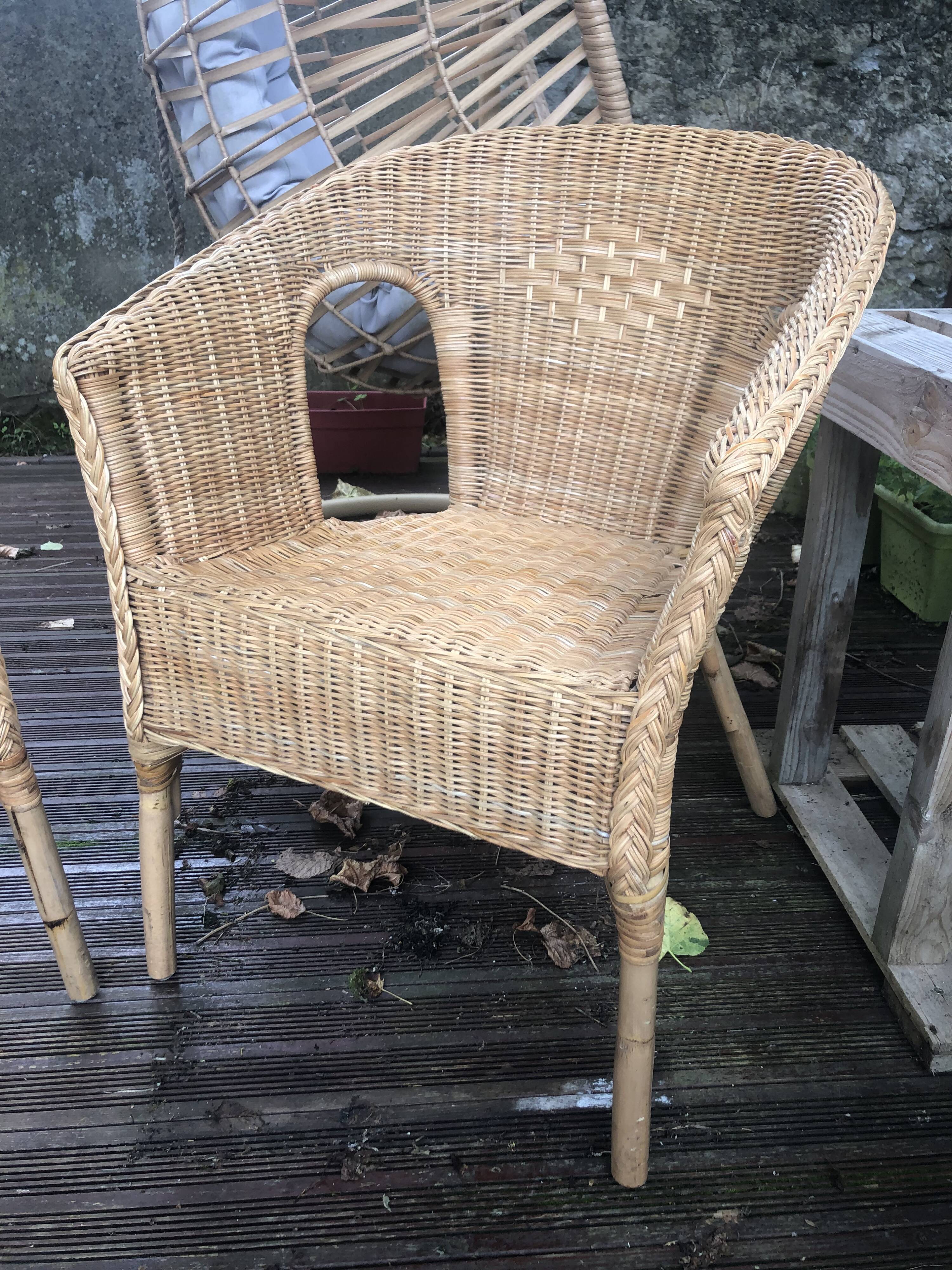 Pair of wicker armchairs