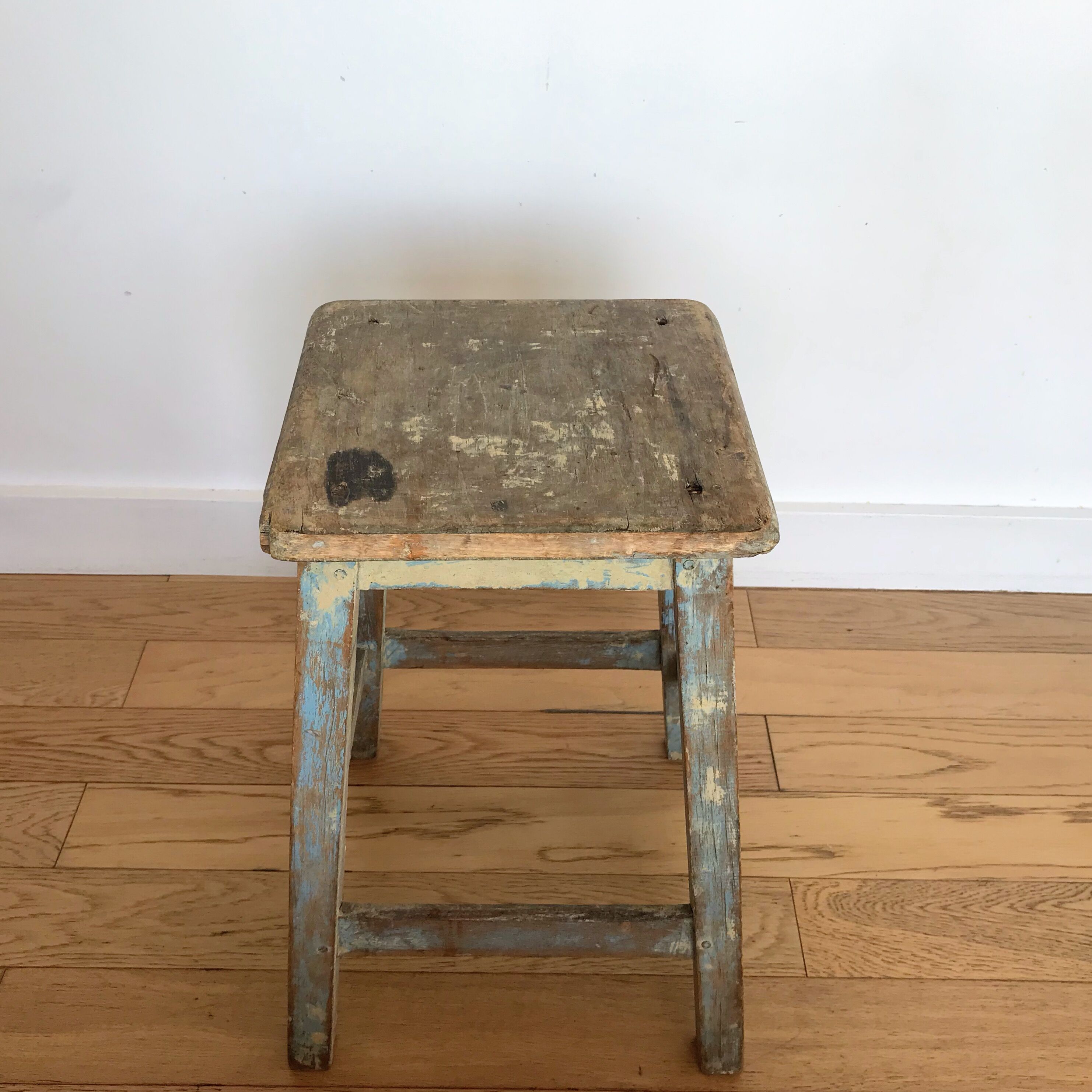 Vintage wooden painter's workshop tabouret