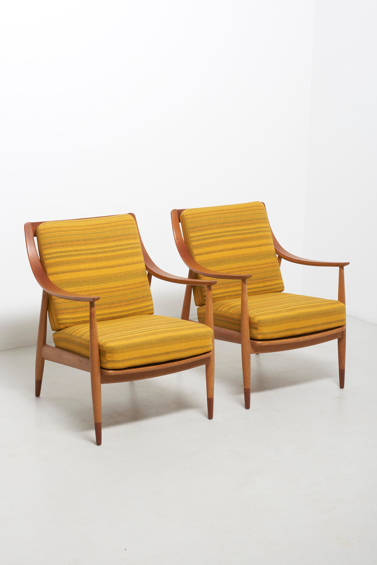 Pair of Armchairs Model FD 144 by Peter Hvidt and Orla Mølgaard-Nielsen, Denmark - 1950's
