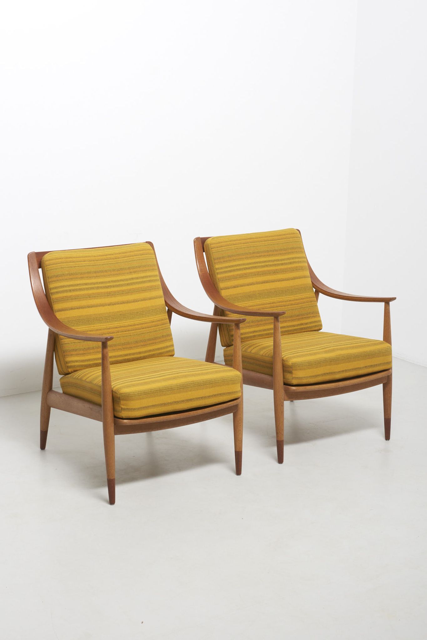 Pair of Armchairs Model FD 144 by Peter Hvidt and Orla Mølgaard-Nielsen, Denmark - 1950's