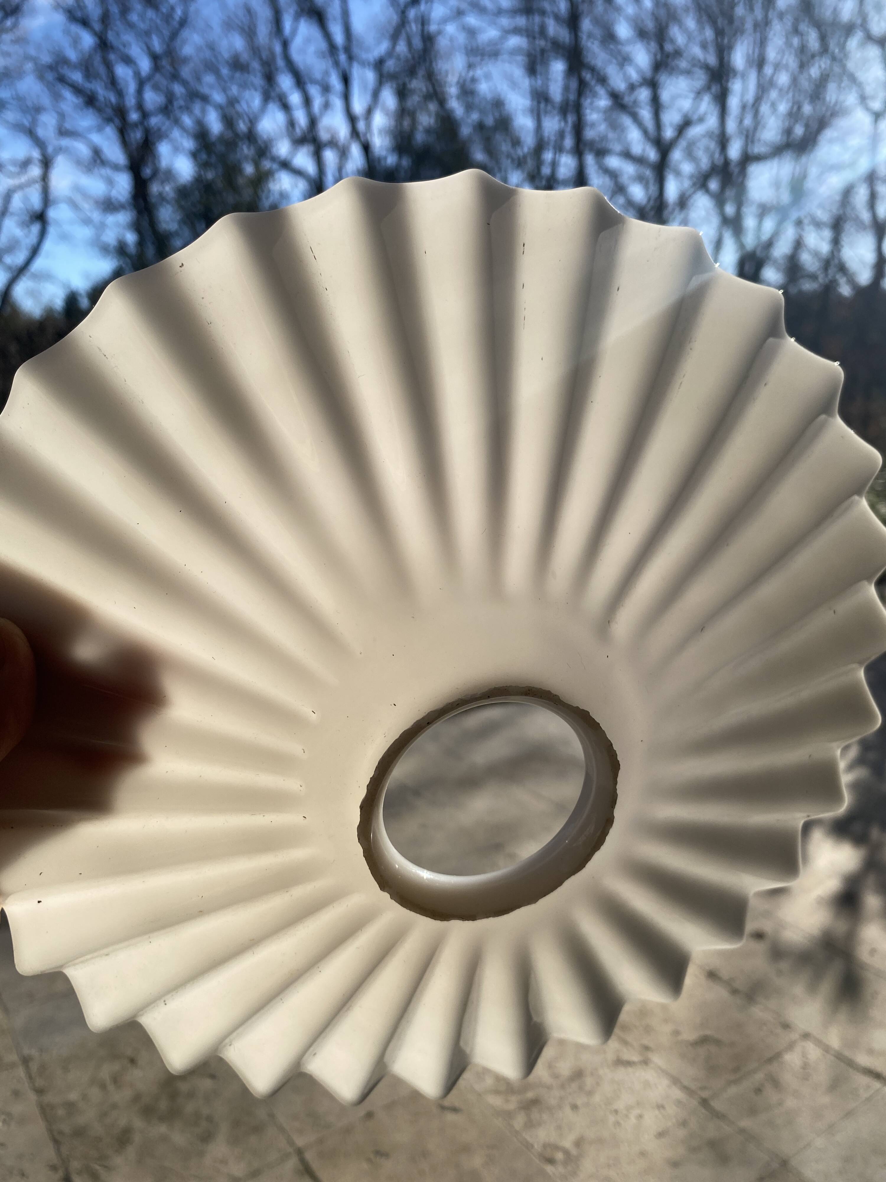 Pleated opaline portable lamp, 2 M fabric cable