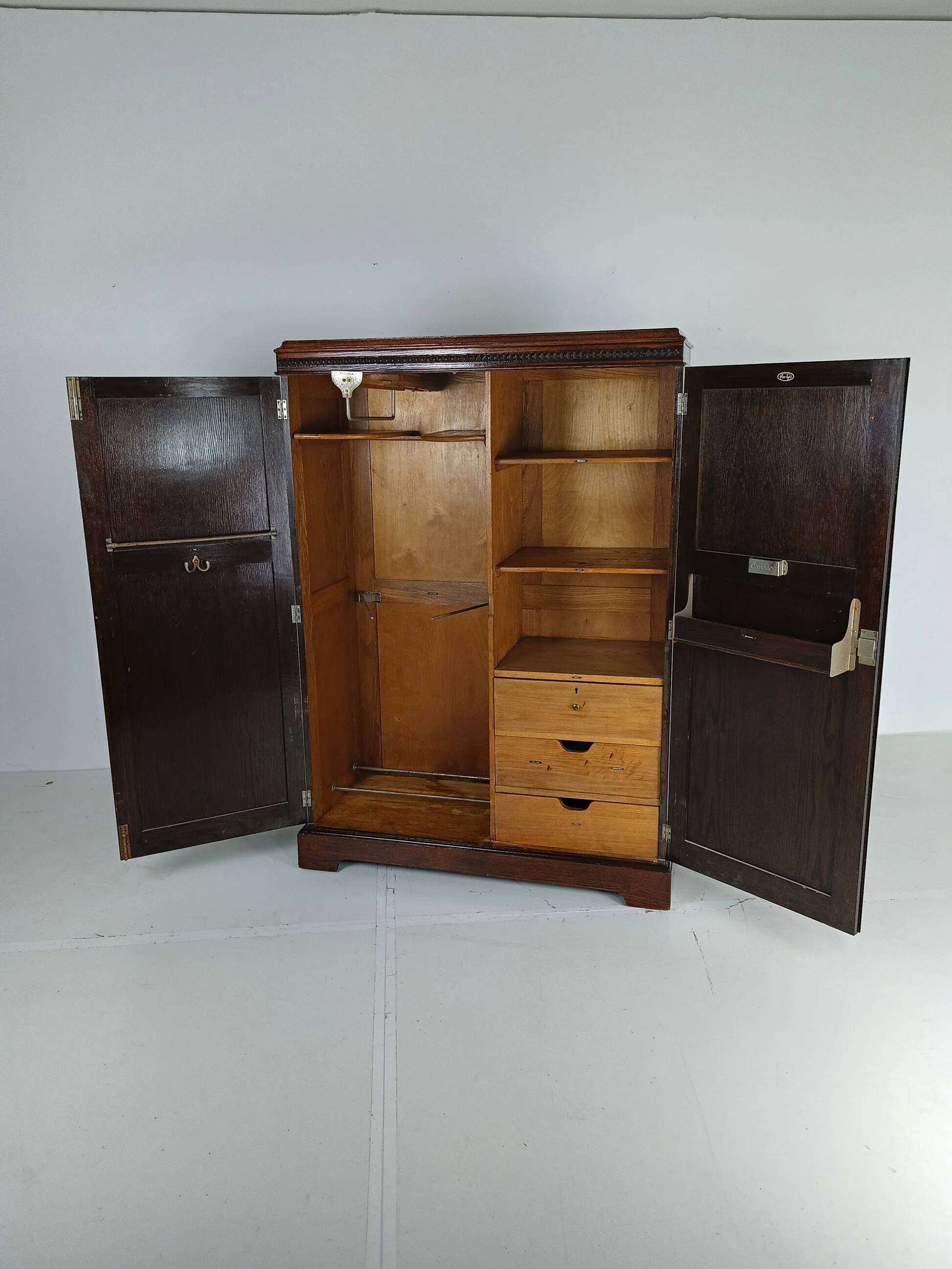 Superbe petite armoire Art Déco