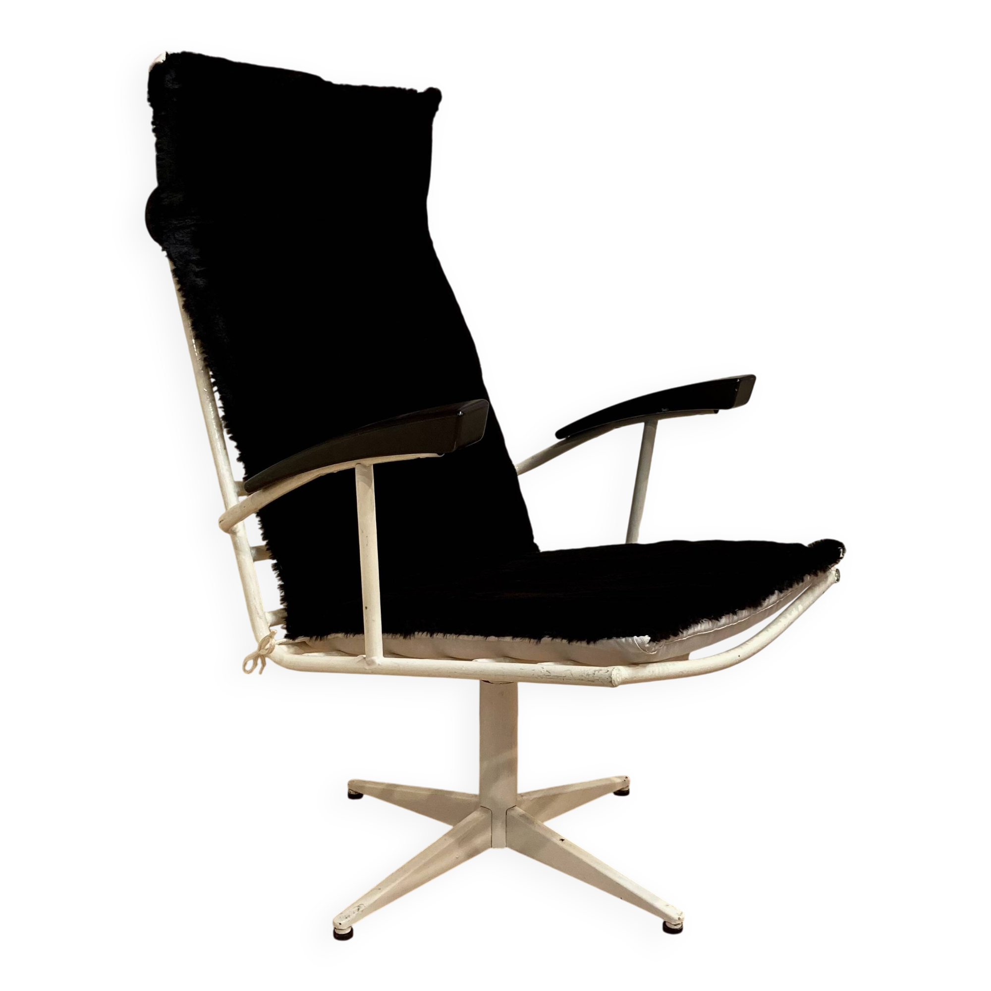 Swivel chair in metal and Bakelite, 1960s design.