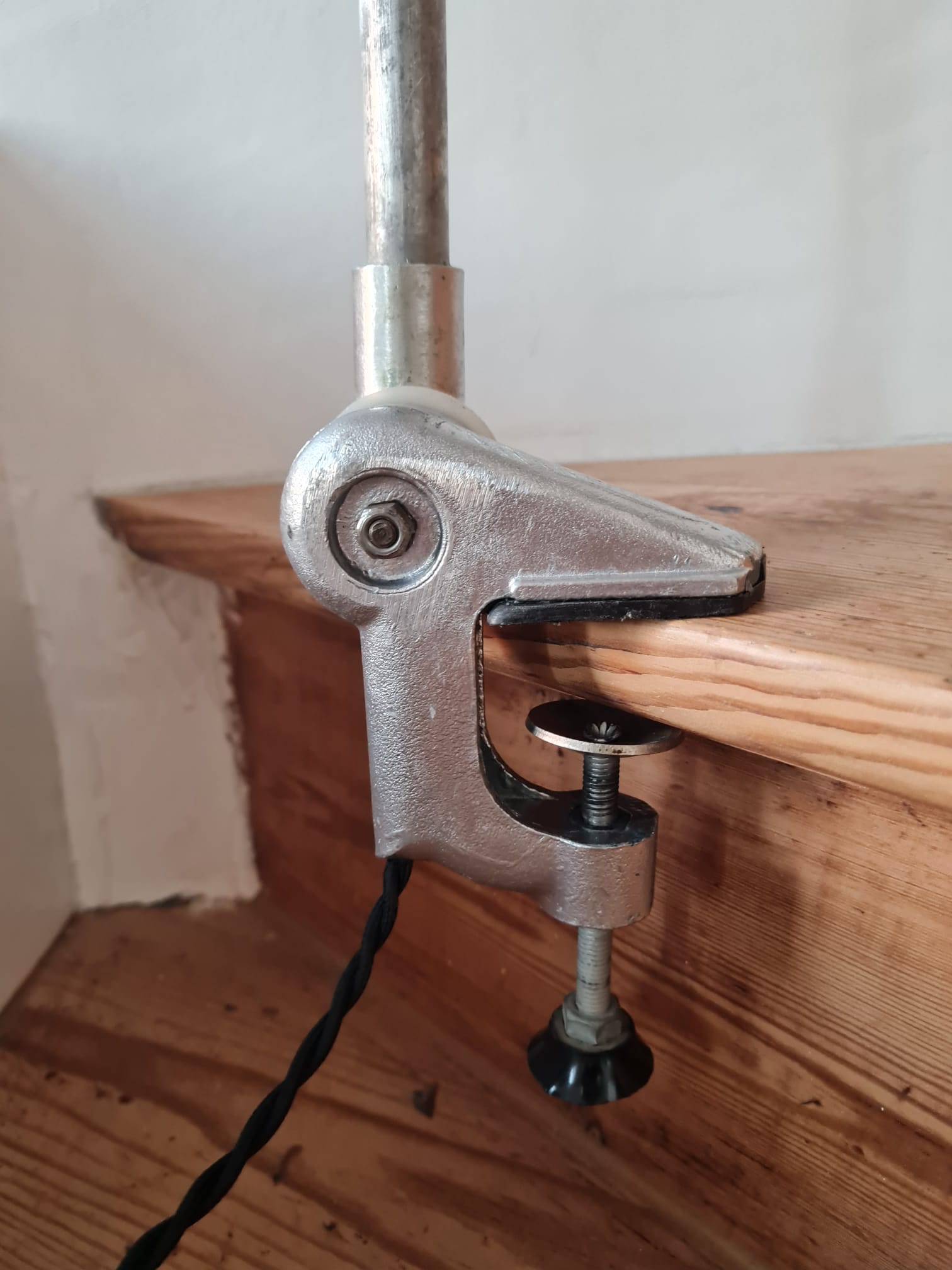 Lumina workshop lamp