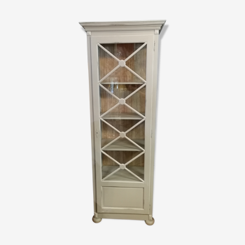 Glass cabinet with 3 sides