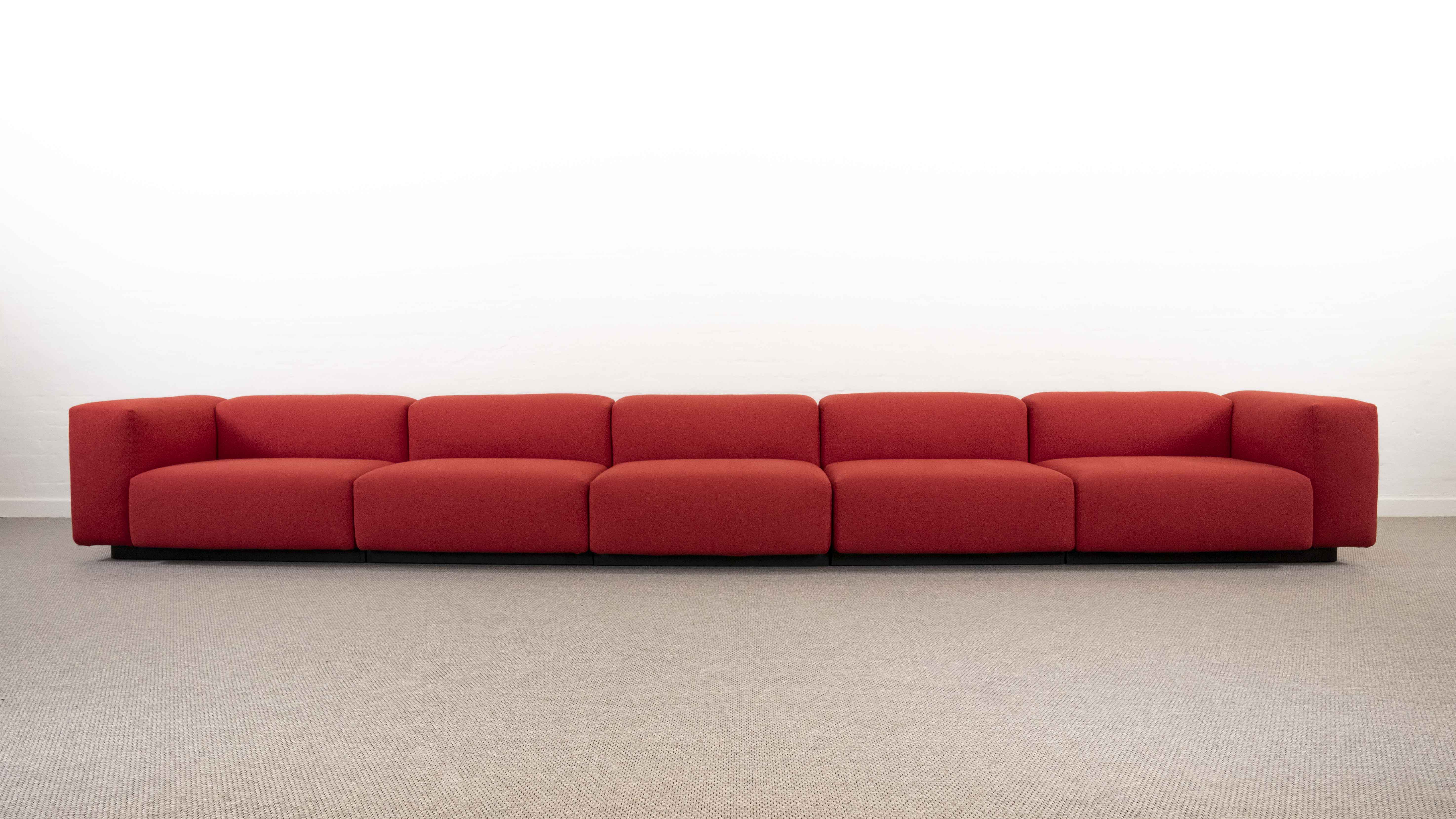 Vitra modular soft 5-seat sofa by Jasper Morrison in red Fabric