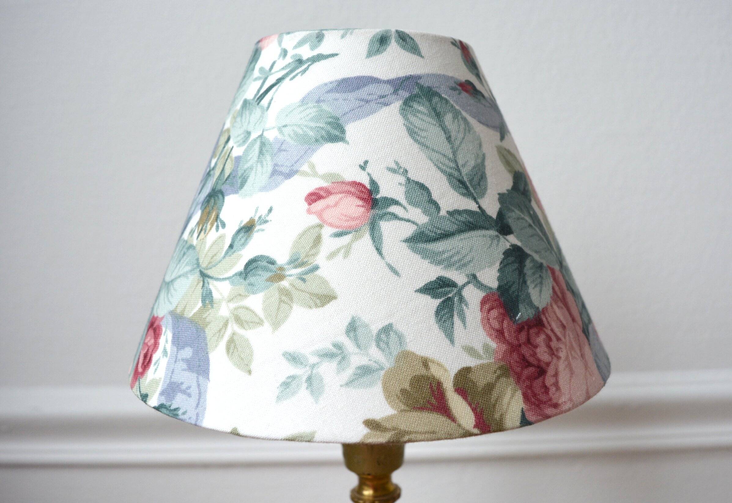 Pink flower lampshade, country-style lampshade.