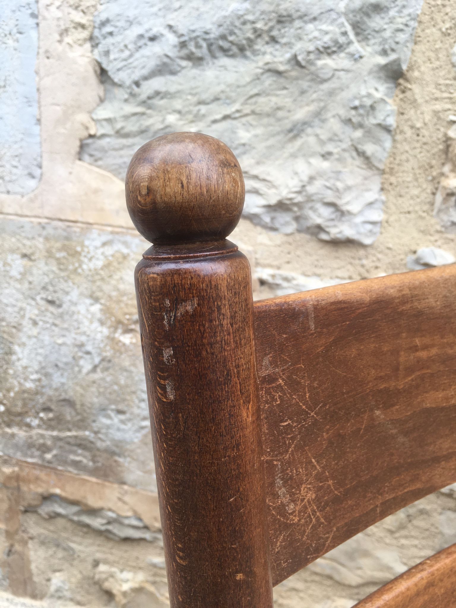 Fauteuil paillé rustique