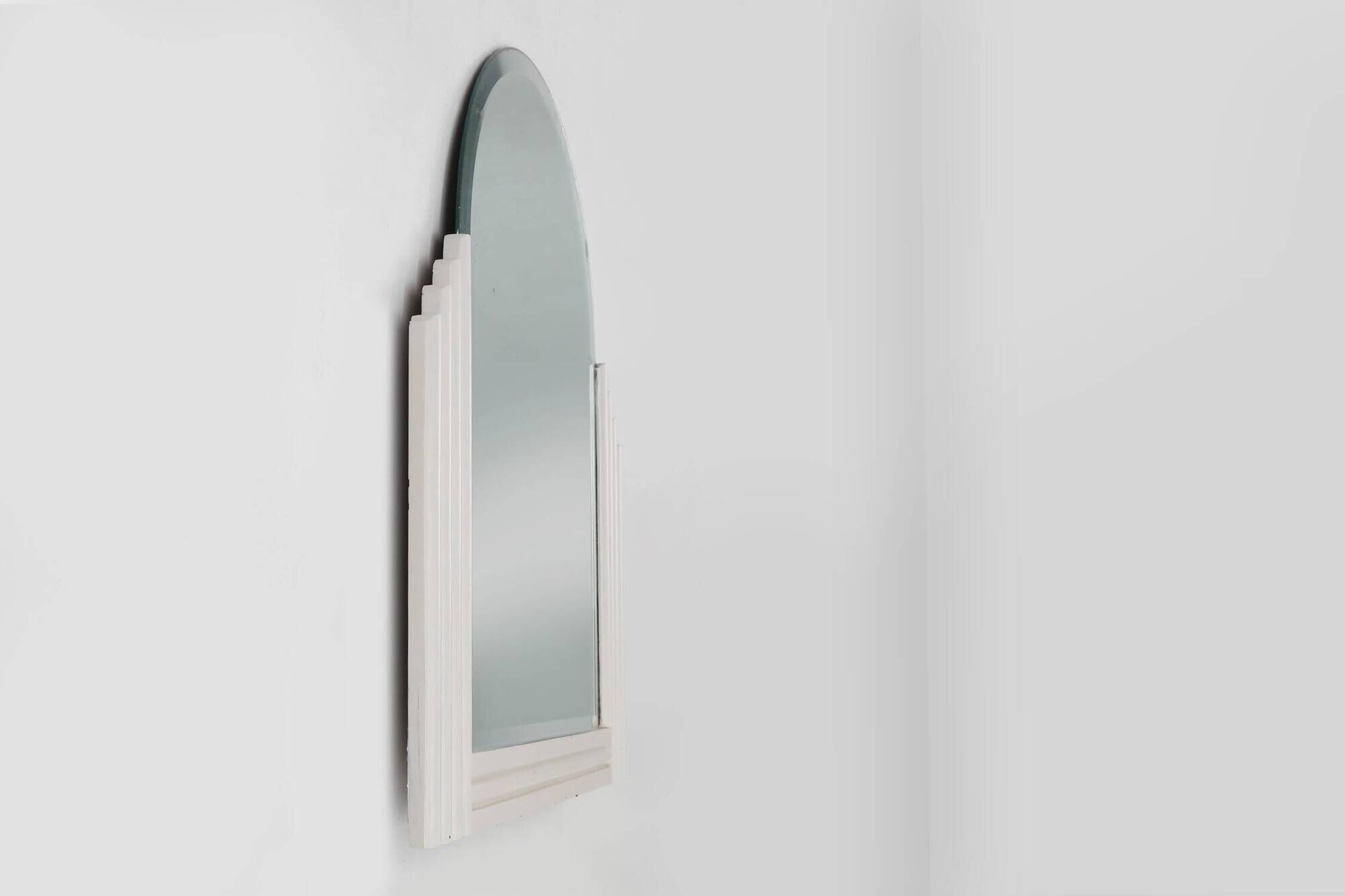 Elegant white lacquered Art Deco mirror in wood, France ca. 1930