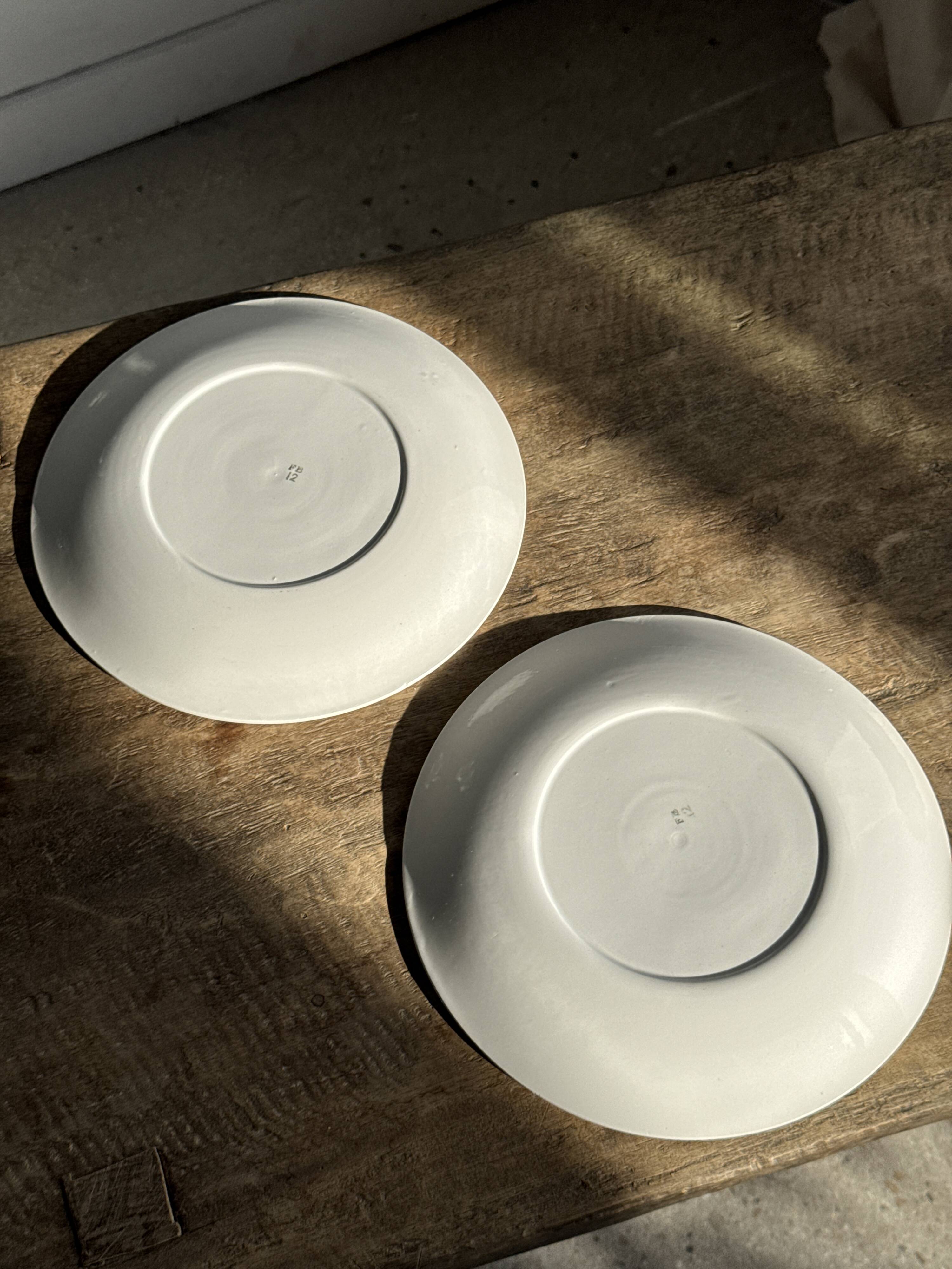 Set of 2 large plates with yellow rim, brand 12.