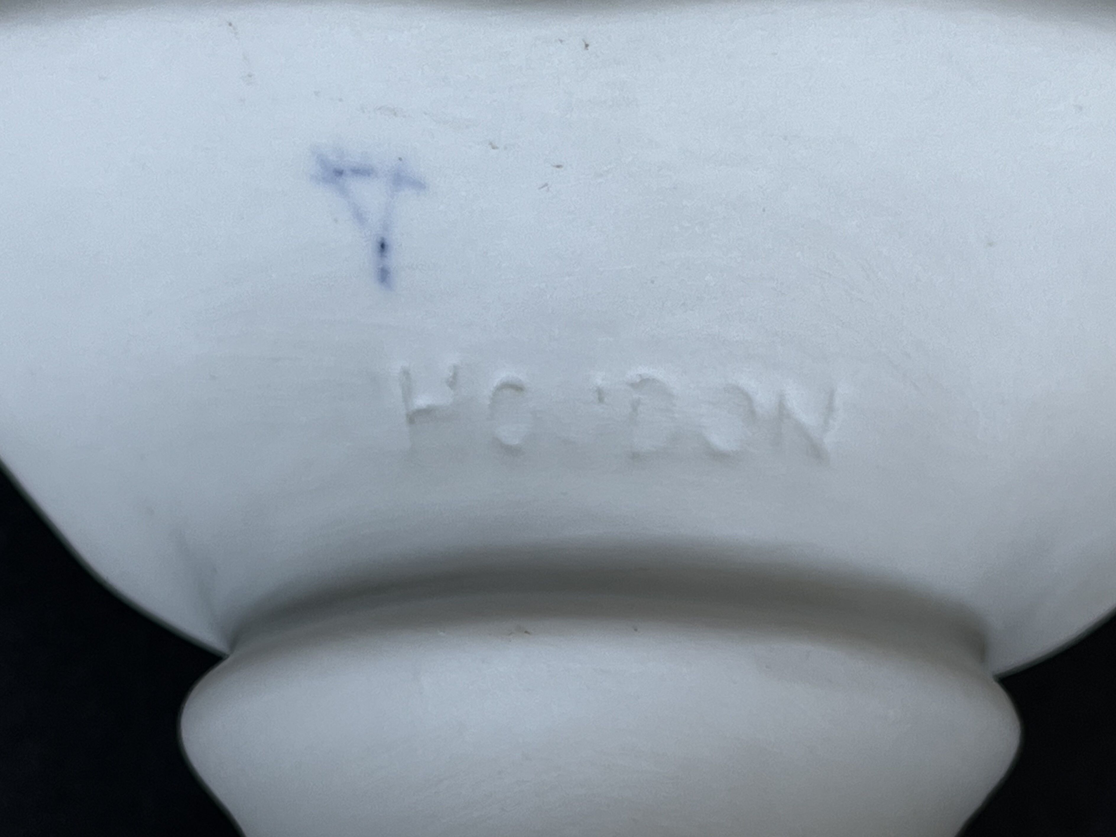 Biscuit bust of Houdon