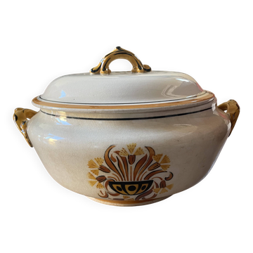 Soupière ancienne Creil et Montereau modèle “Oeillet”