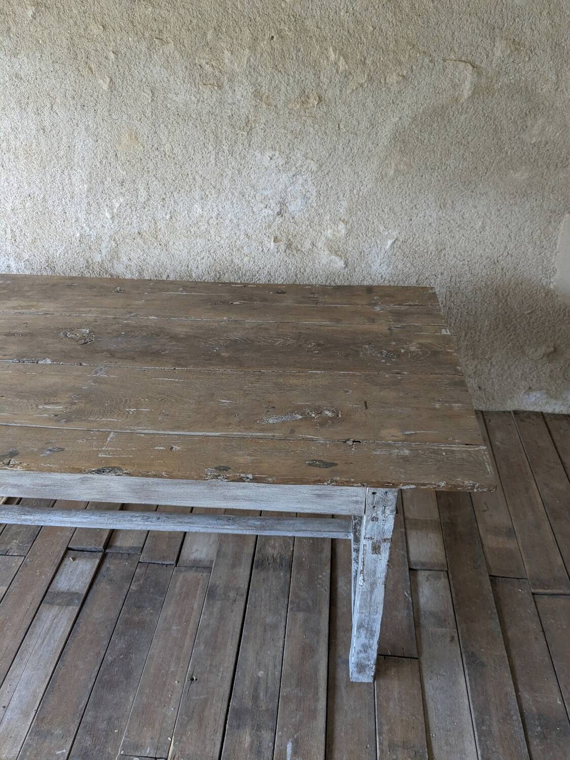 Large farm table for 10 people