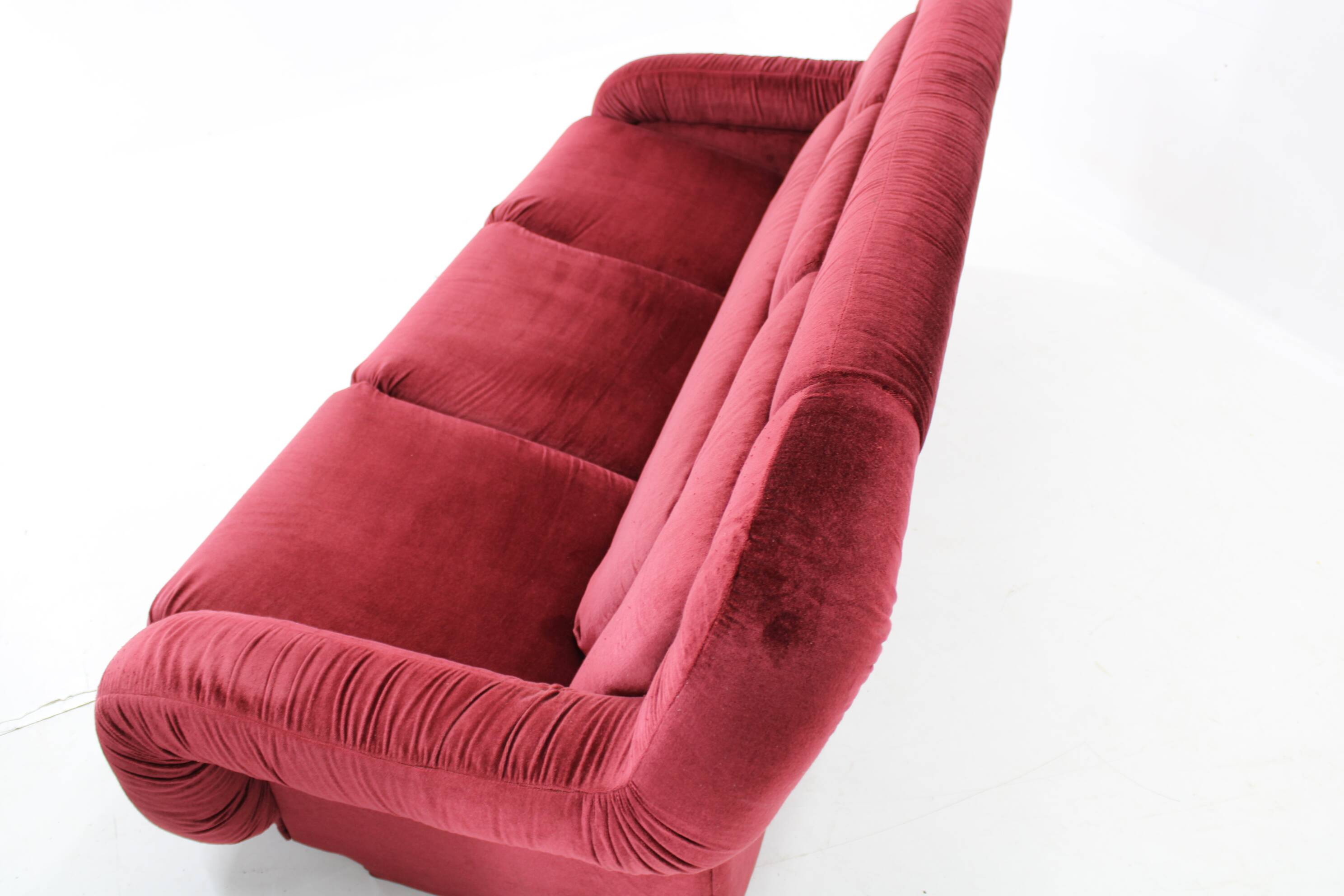 1970s Mid Century Three-Seat Sofa, Italy