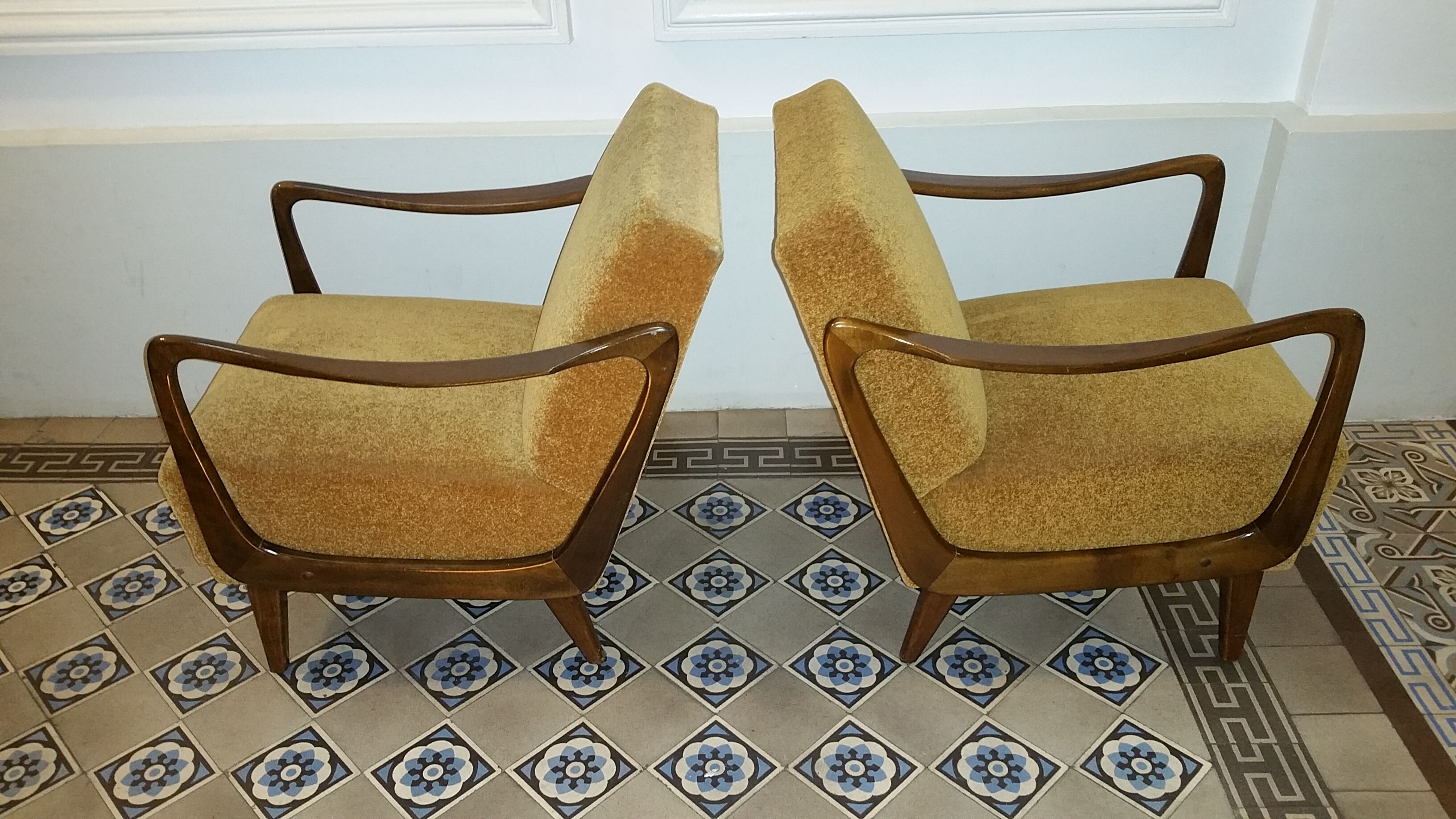 Scandinavian pair of chairs of the years 50-60 Boomerang design
