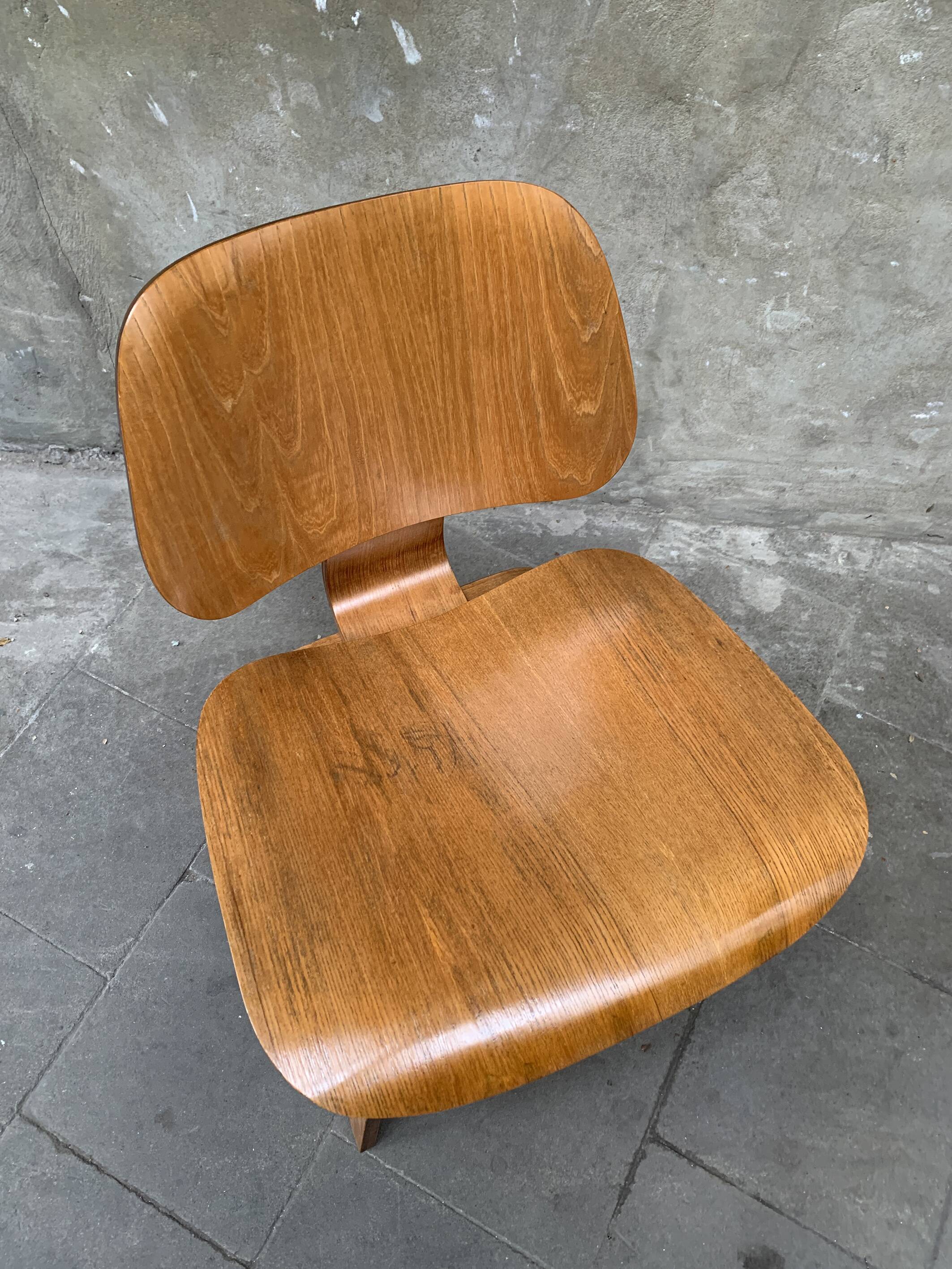 LCW Lounge Chair in ash wood, designed by Eames for Evans/Herman Miller, 1950s