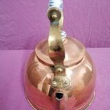 Copper kettle with ceramic handle