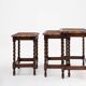 Ensemble de 3 tables gigognes en chêne et rotin du XXe siècle
