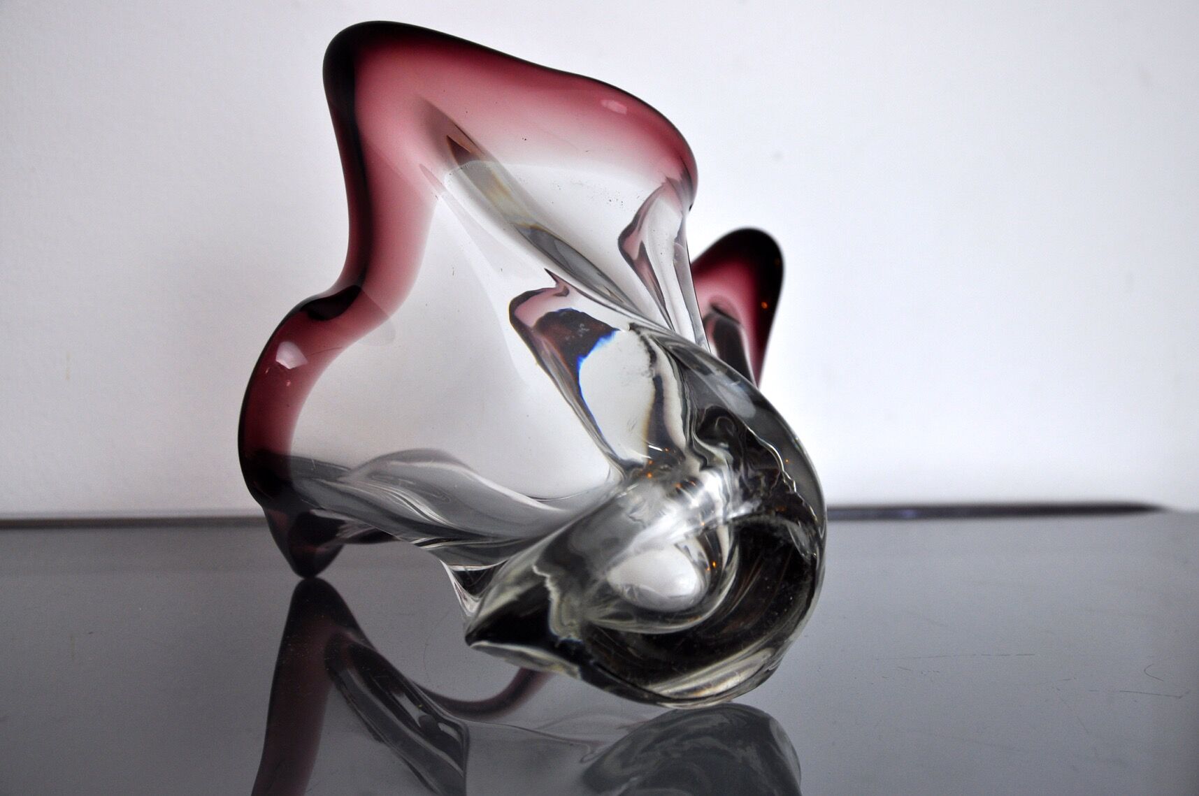 Purple seguso vase in Murano glass, Italy, 1960