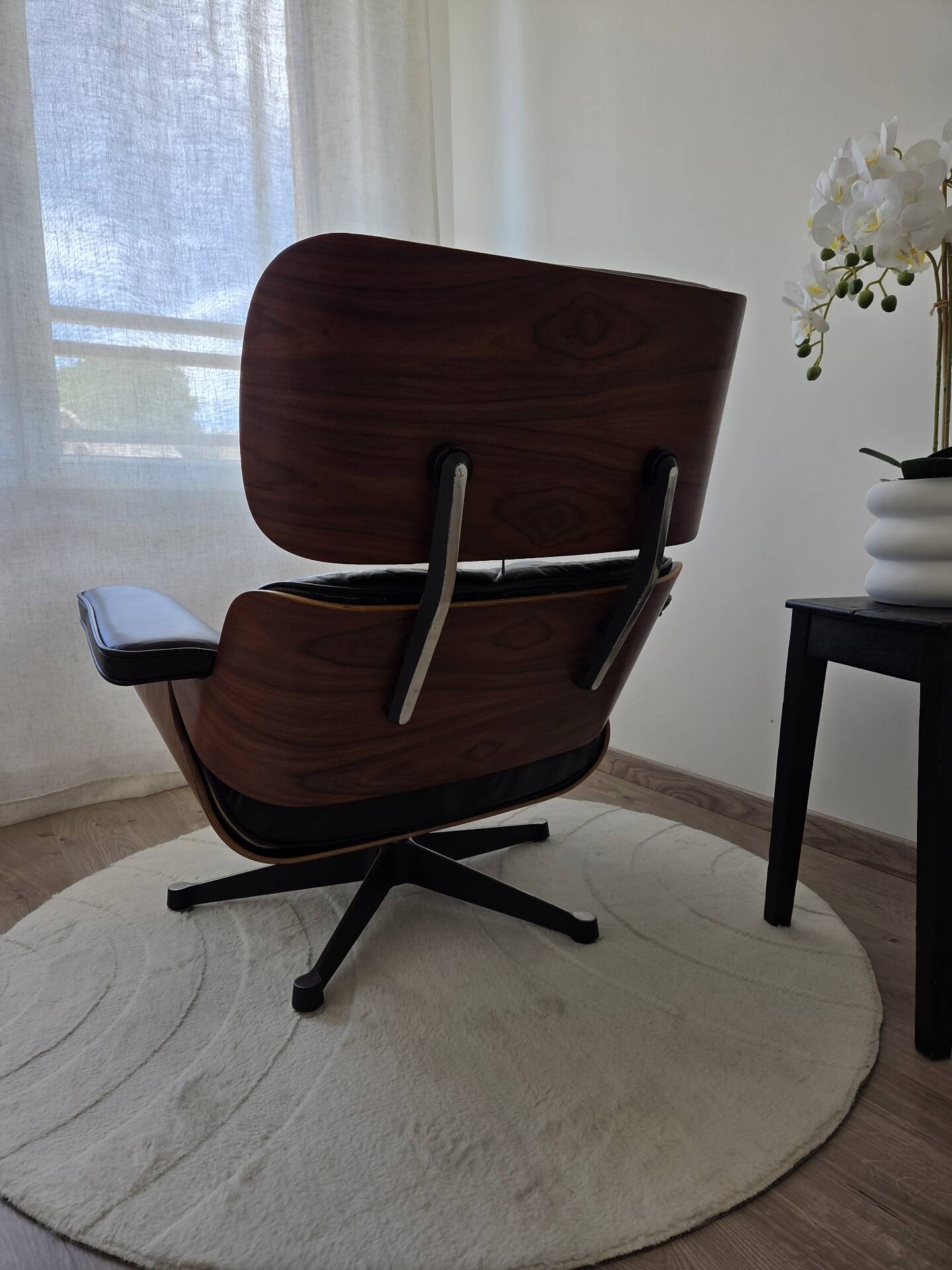 Fauteuil Eames mobilier international
