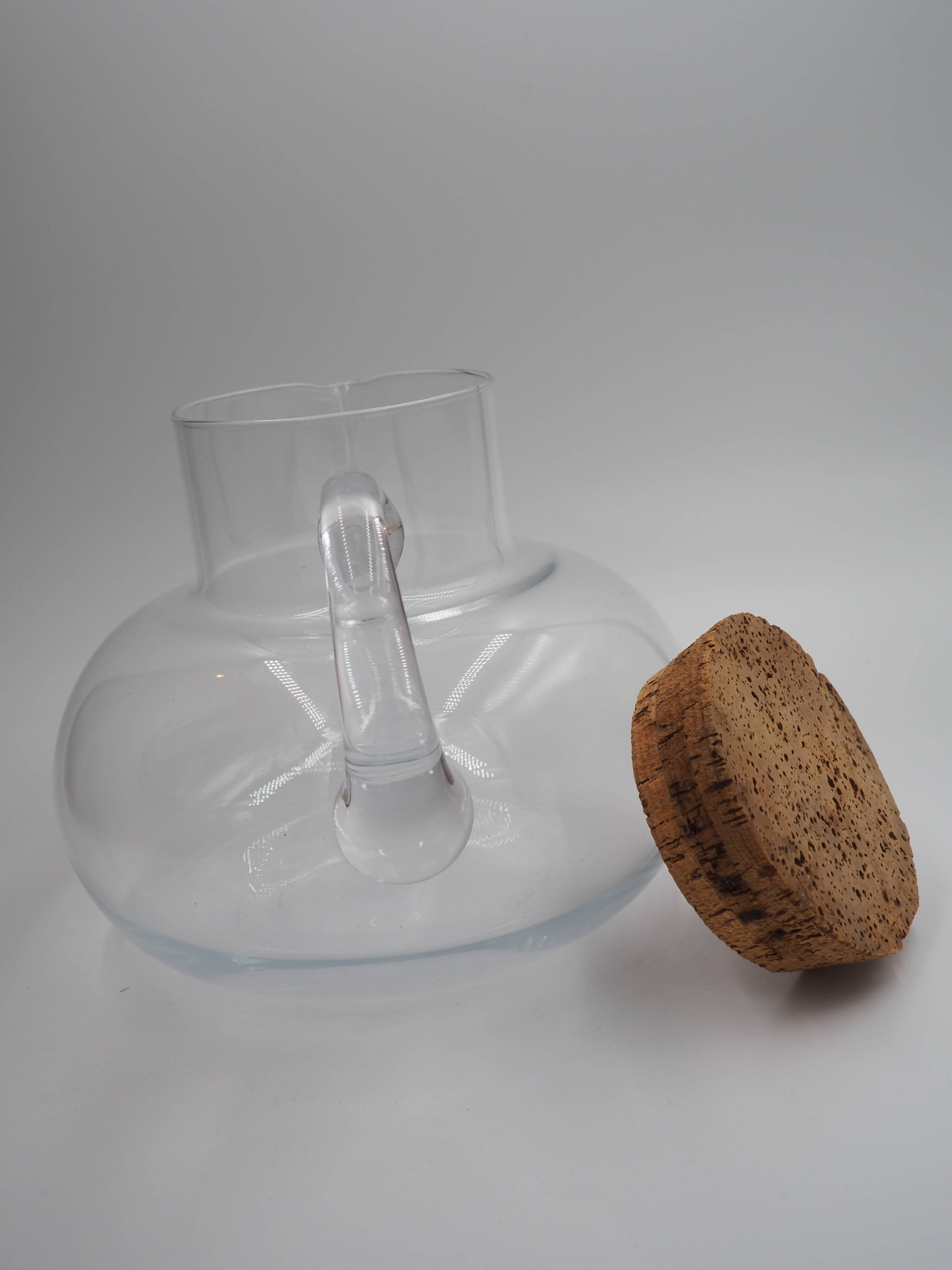Round glass carafe with cork stopper