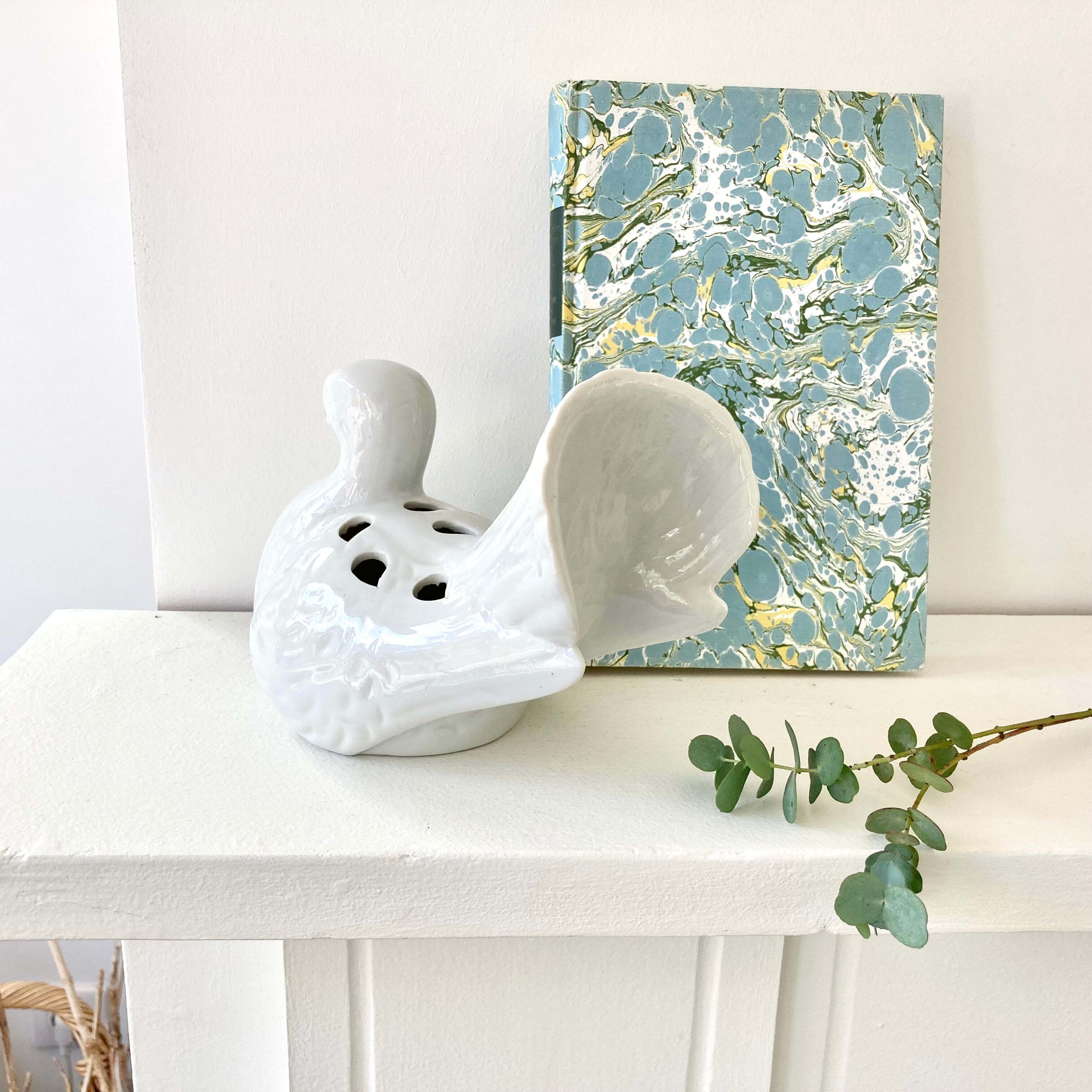 Flower pick ceramic vase bird